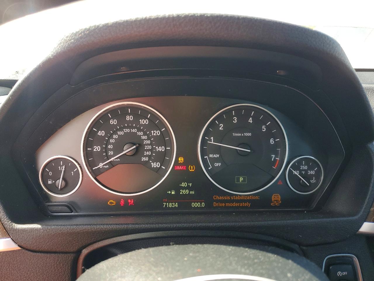 2015 Bmw 320 I Xdrive Белый vin: WBA3C3G5XFNT51014