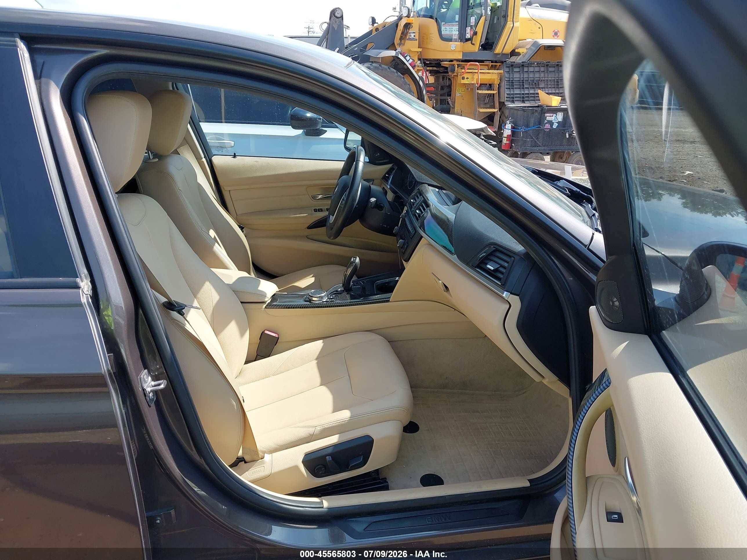 2015 Bmw 328d Серый vin: WBA3D3C58FK158090