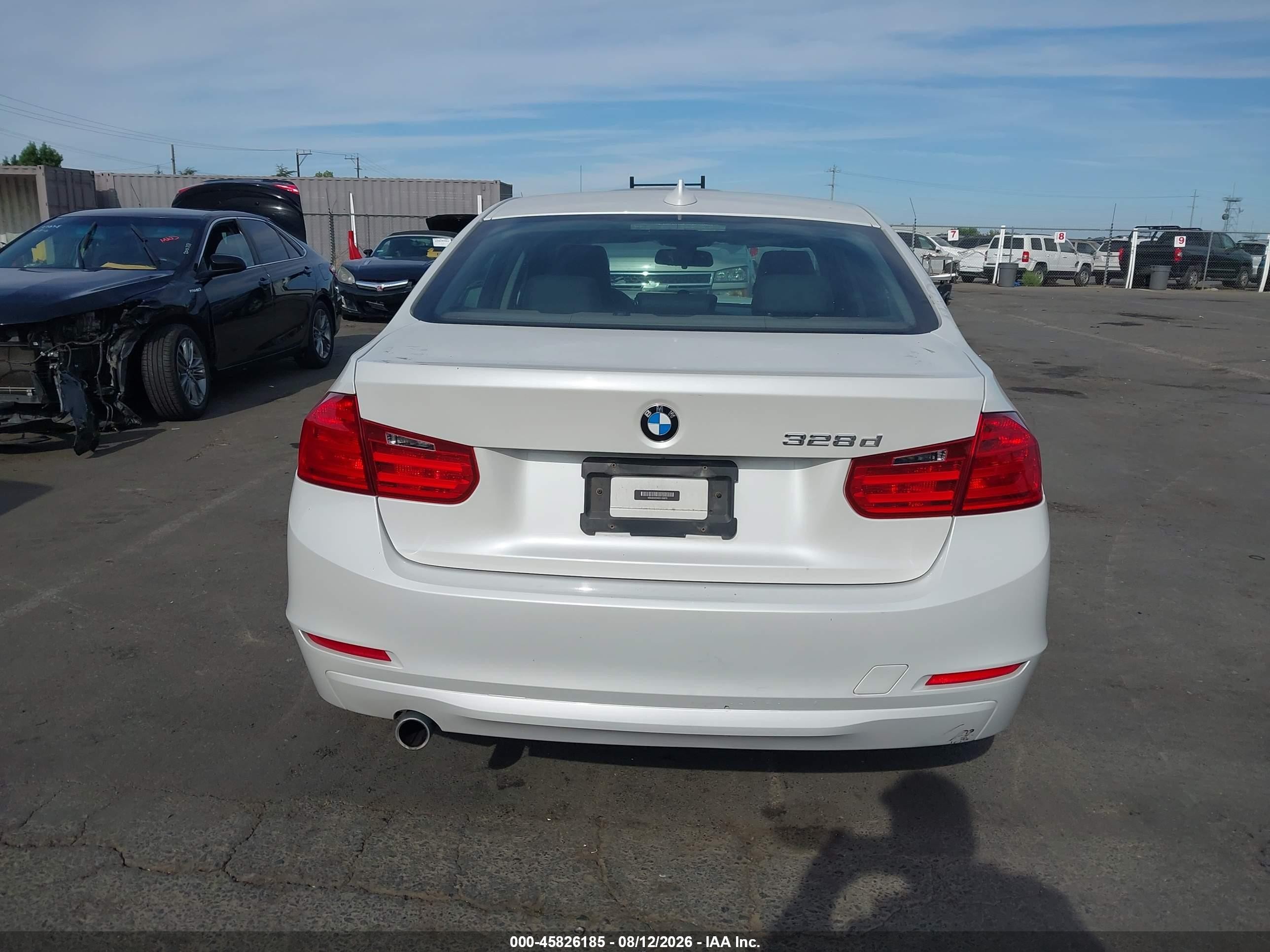 2014 Bmw 328d   Белый vin: WBA3D3C5XEK155979