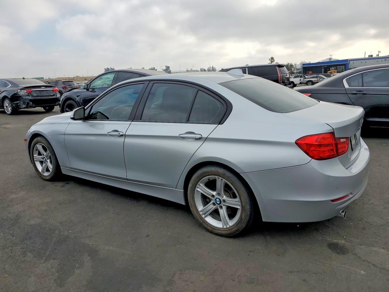 2015 Bmw 328 D Серебряный vin: WBA3D3C5XFK158379