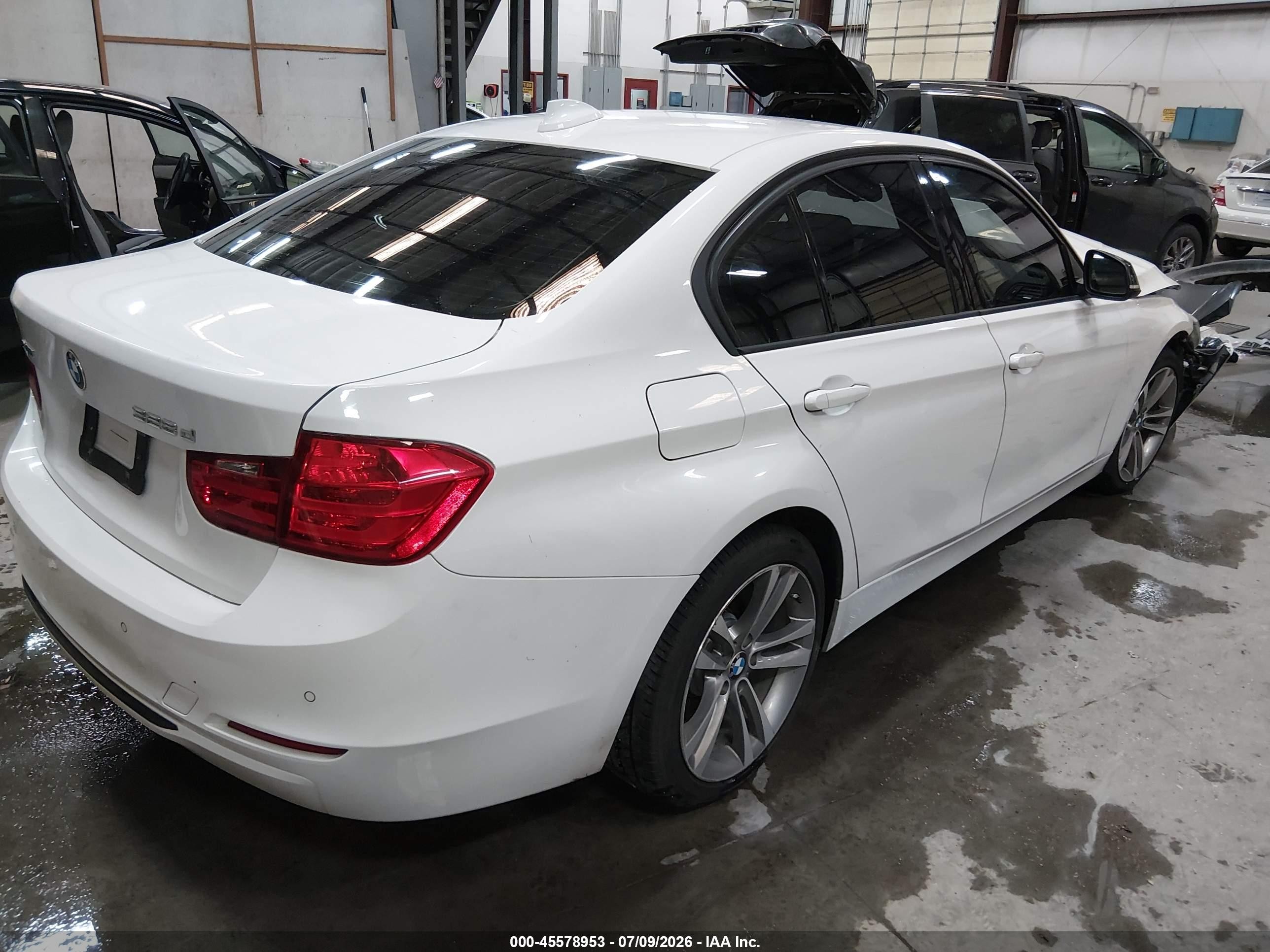 2014 Bmw 328d Xdrive Белый vin: WBA3D5C52EKX97625