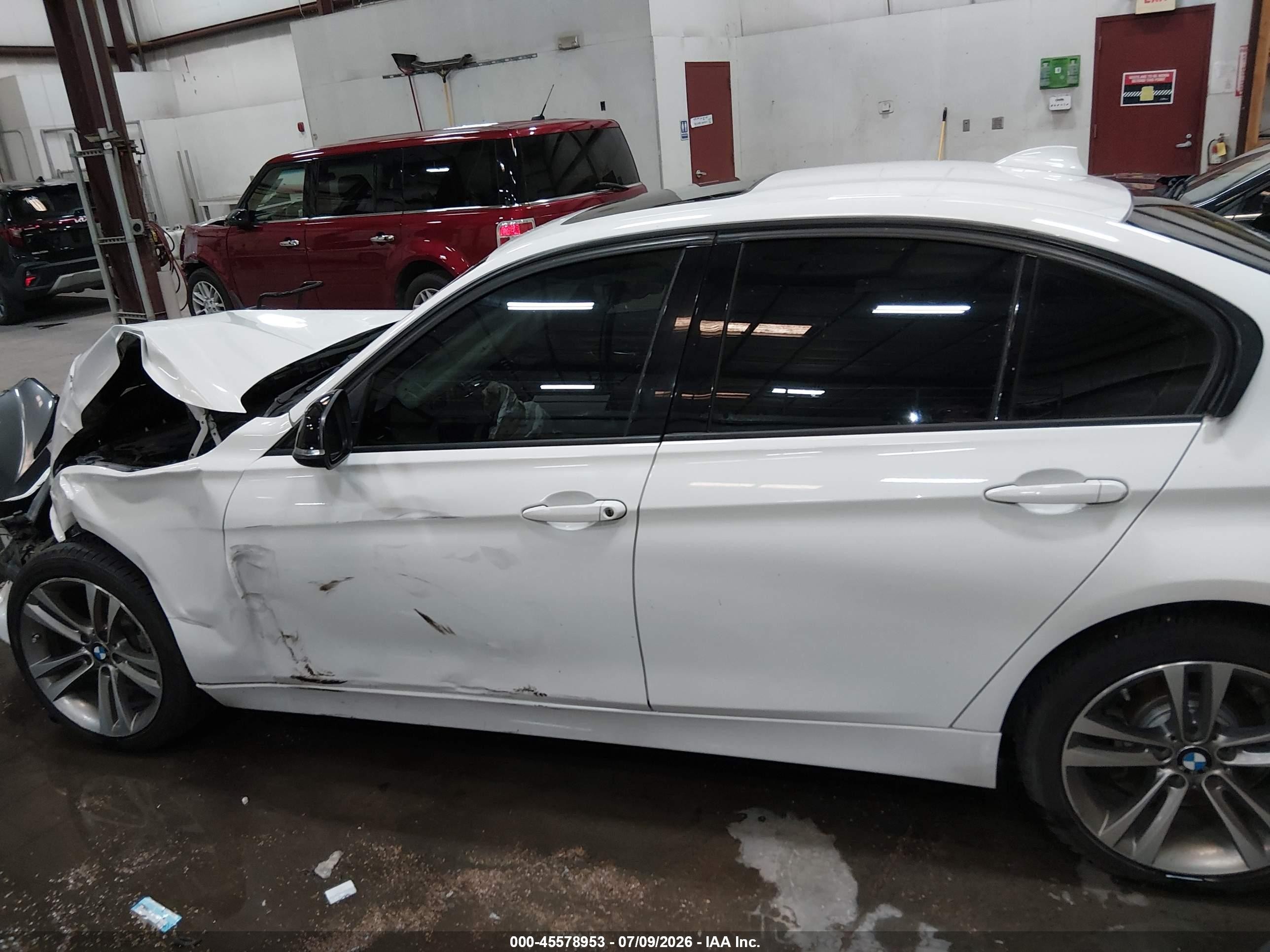2014 Bmw 328d Xdrive Белый vin: WBA3D5C52EKX97625