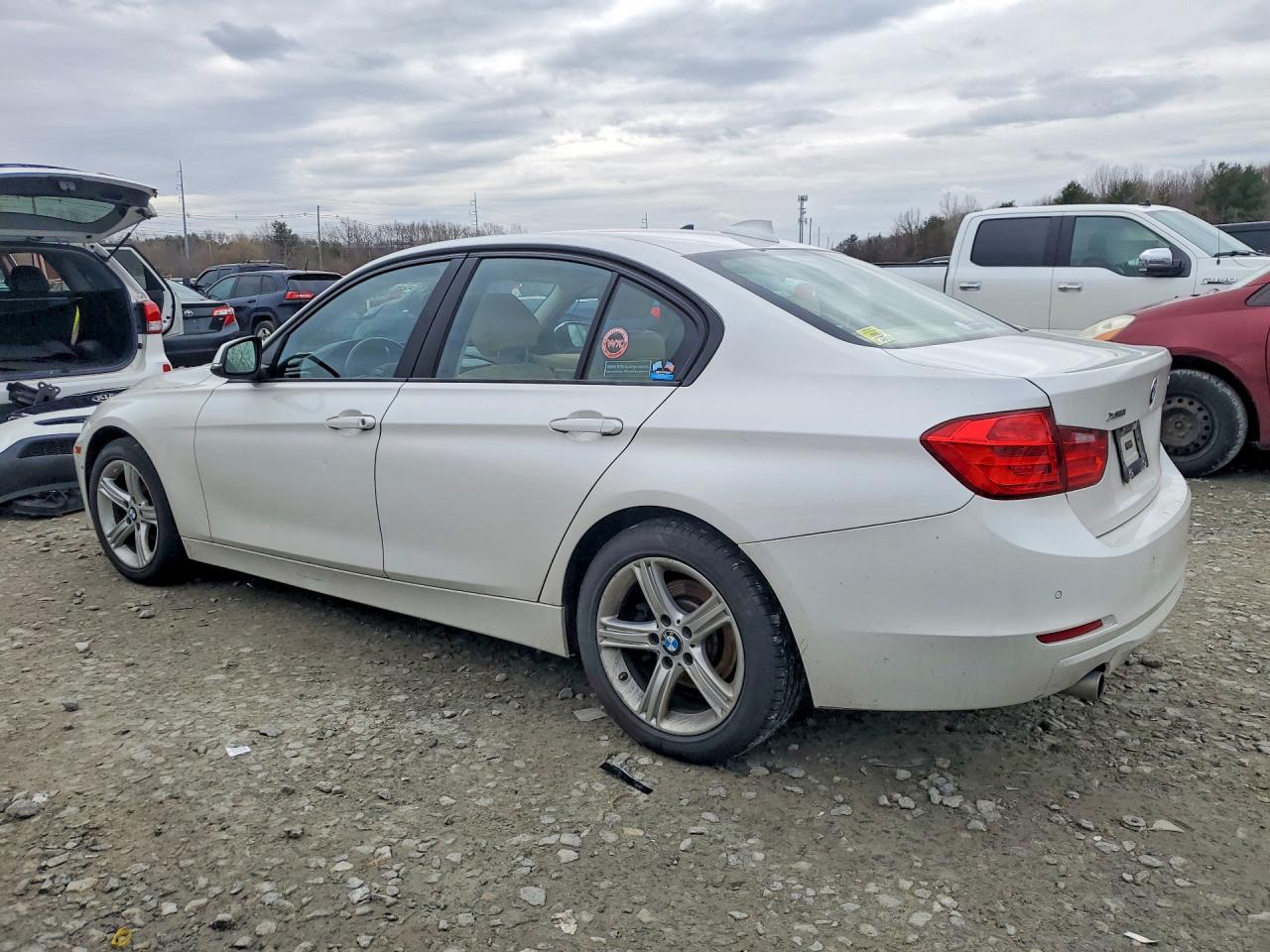 2014 Bmw 328 D Xdrive White vin: WBA3D5C53EKX97424