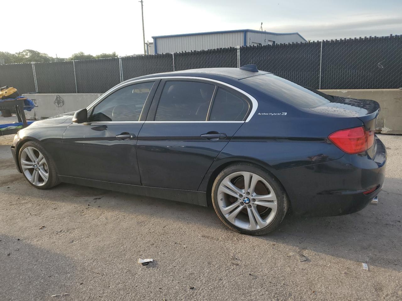 2013 Bmw Activehybrid 3 Blue vin: WBA3F9C50DF484484
