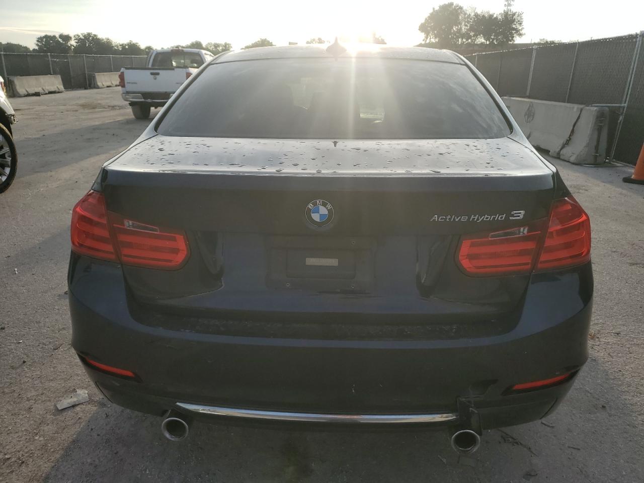 2013 Bmw Activehybrid 3 Blue vin: WBA3F9C50DF484484