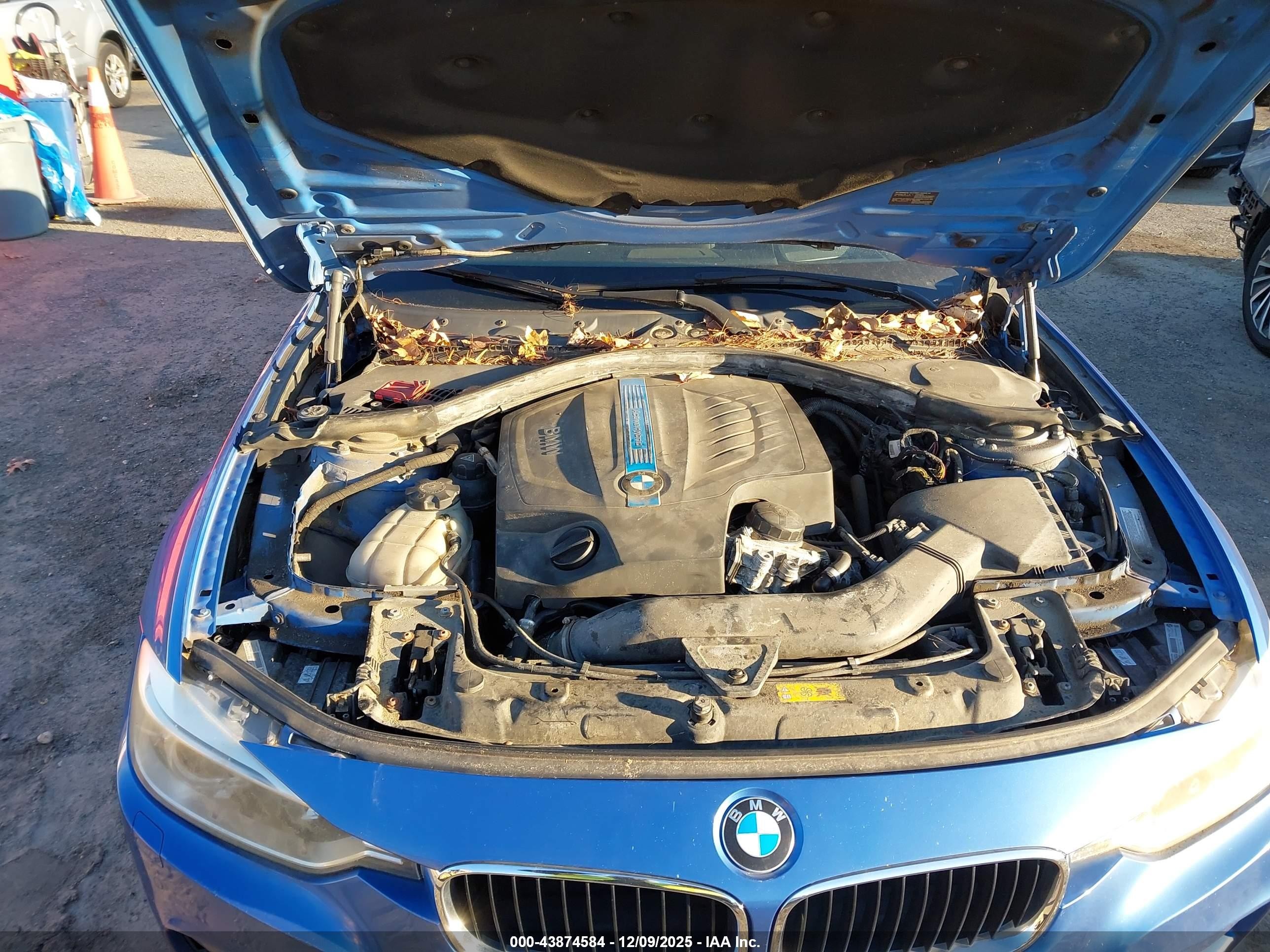 2014 Bmw Activehybrid 3   Blue vin: WBA3F9C58EF484508