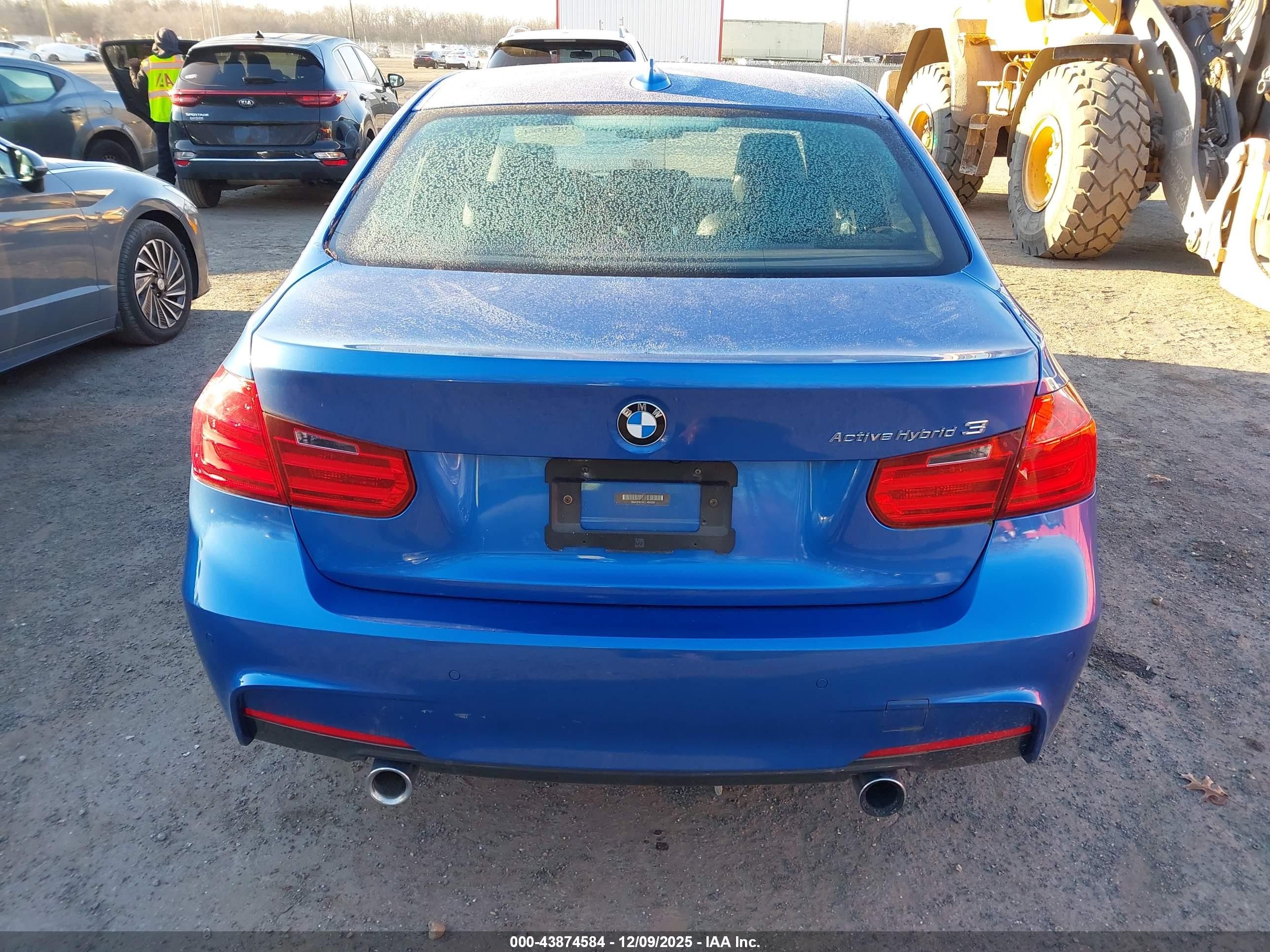 2014 Bmw Activehybrid 3   Blue vin: WBA3F9C58EF484508