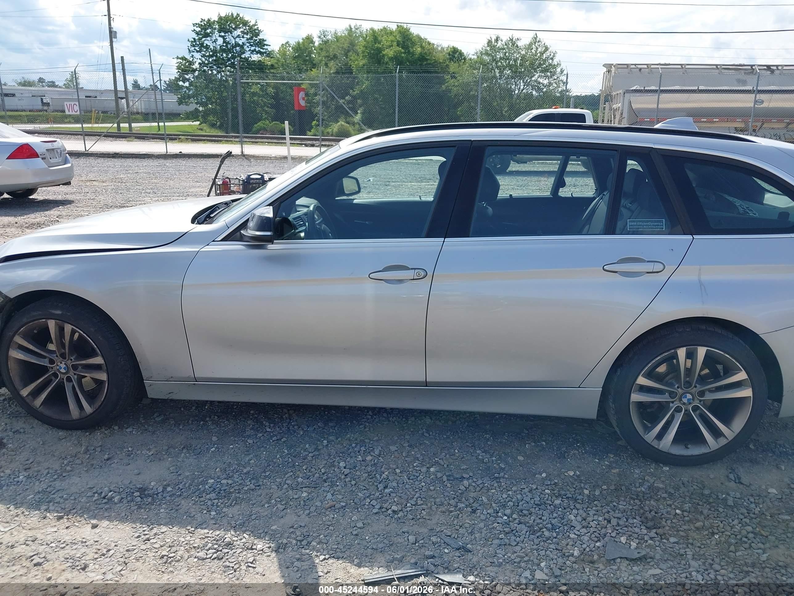 2015 Bmw 328i Xdrive Silver vin: WBA3G7C50FK296964