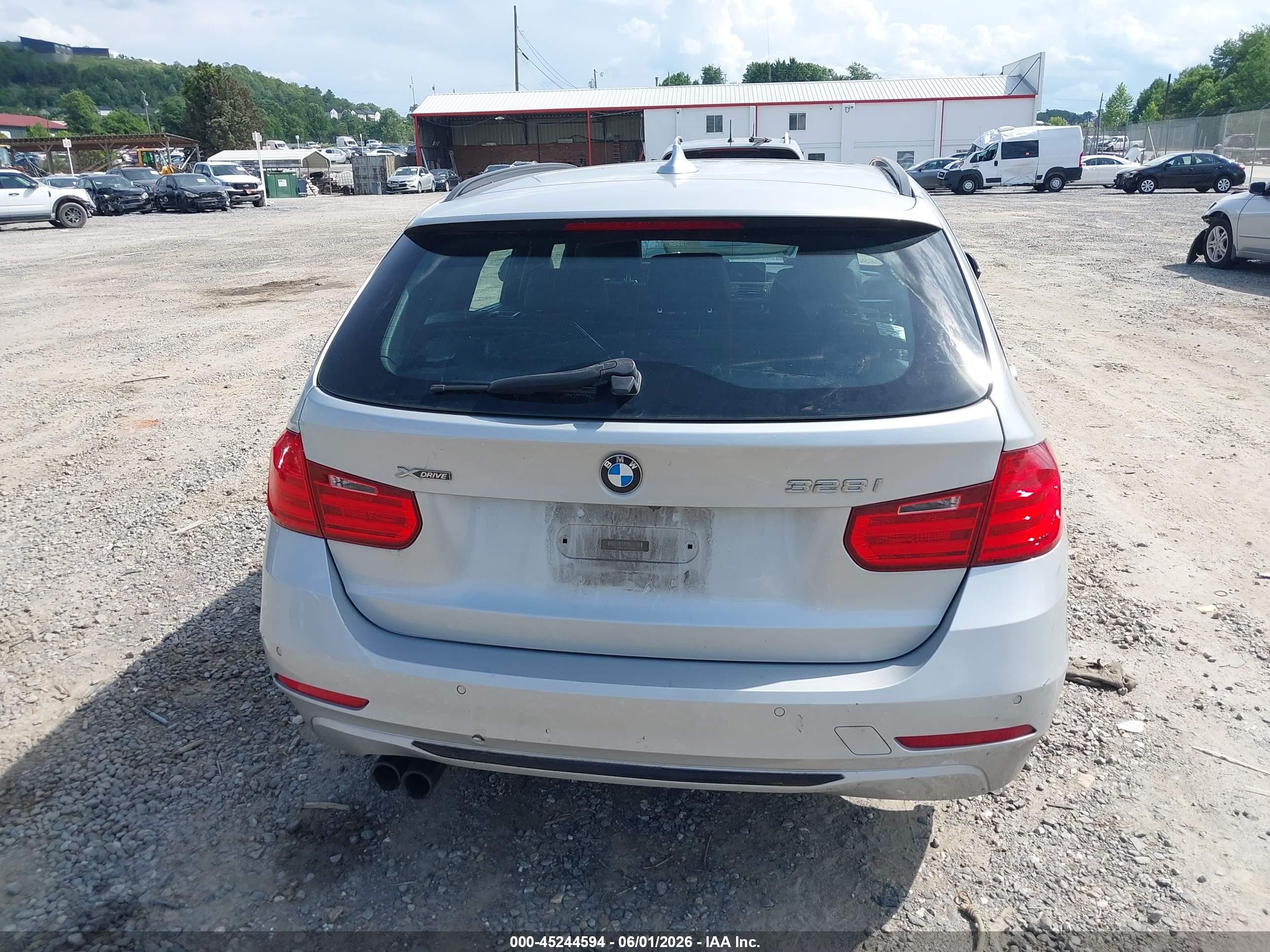 2015 Bmw 328i Xdrive Silver vin: WBA3G7C50FK296964