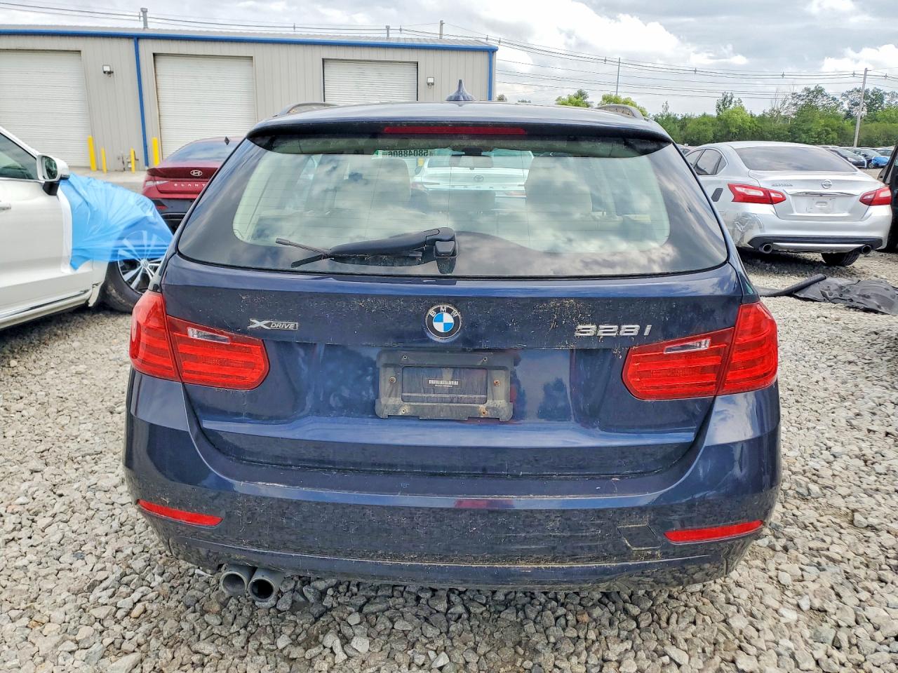 2015 Bmw 328 Xi Синий vin: WBA3G7C50FK480608