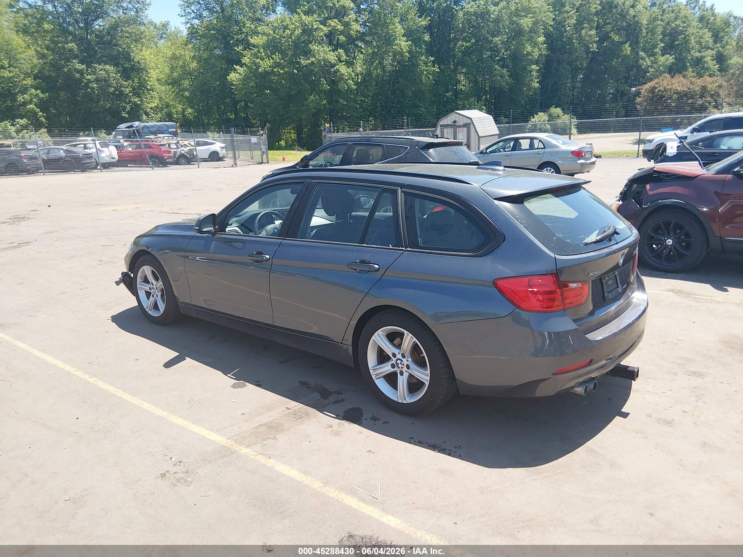 2014 Bmw 328i Xdrive Серый vin: WBA3G7C55EKN37996