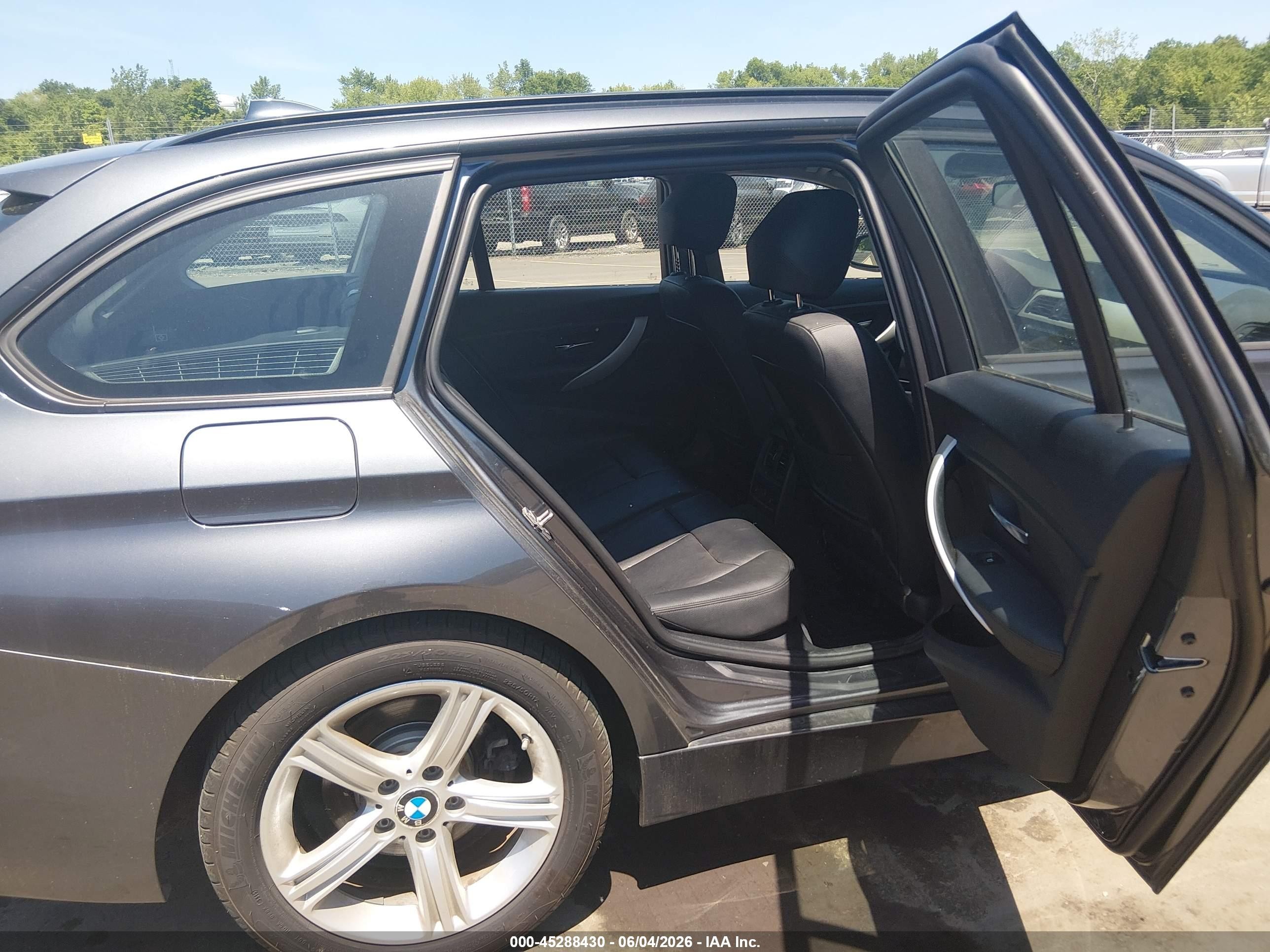 2014 Bmw 328i Xdrive Серый vin: WBA3G7C55EKN37996