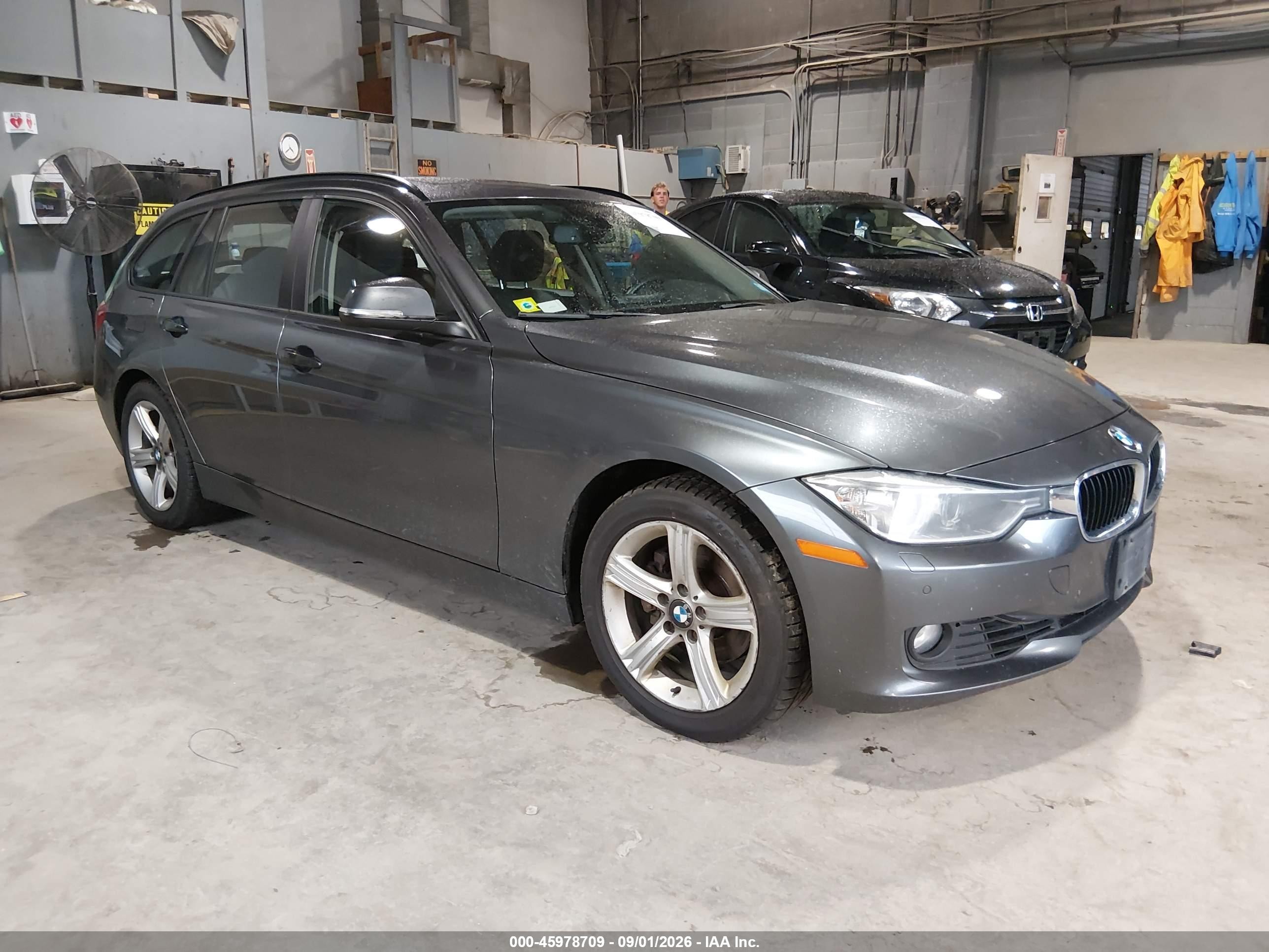 2014 Bmw 328i Xdrive Gray vin: WBA3G7C59EKN37273
