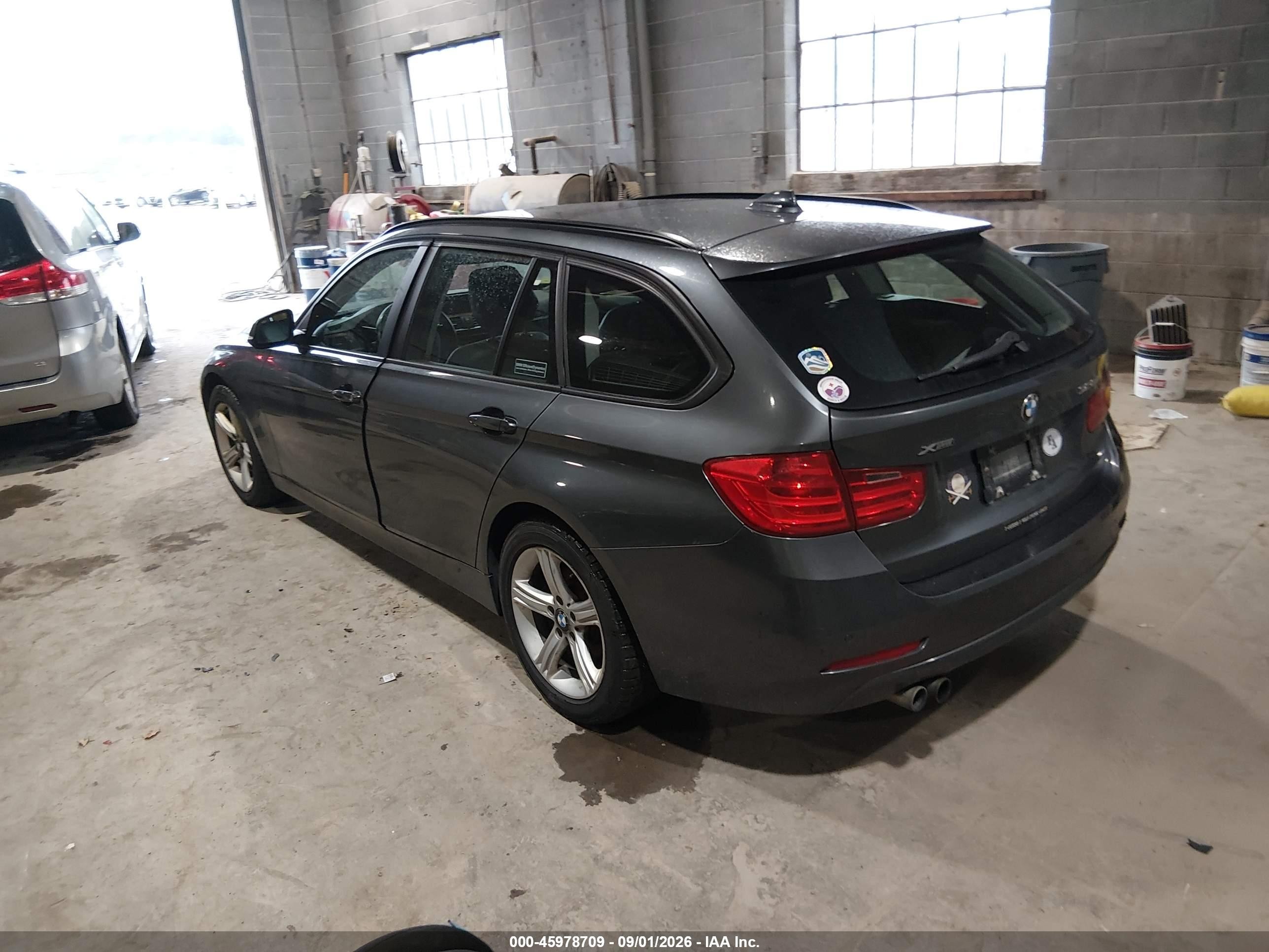 2014 Bmw 328i Xdrive Gray vin: WBA3G7C59EKN37273