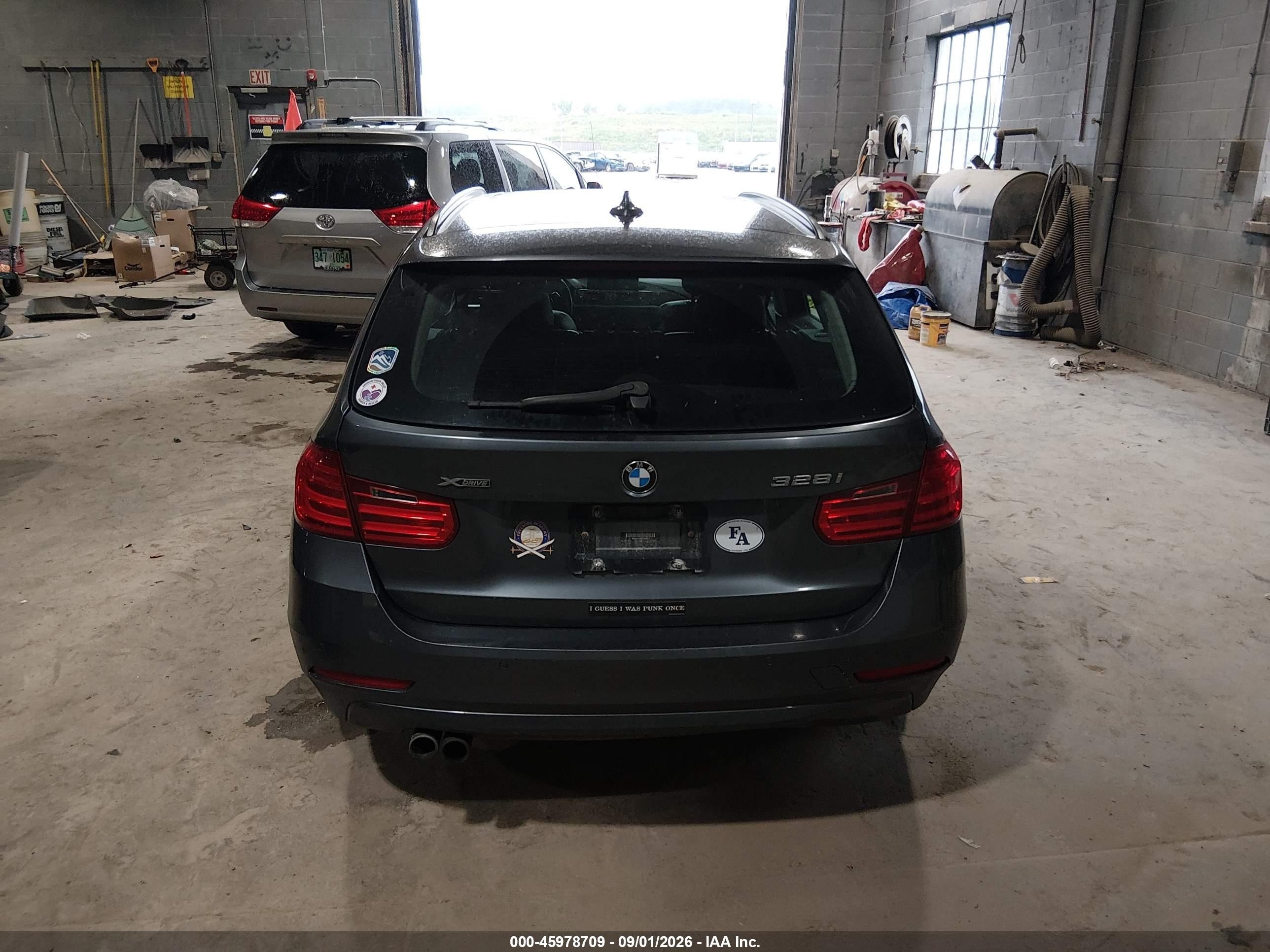 2014 Bmw 328i Xdrive Gray vin: WBA3G7C59EKN37273