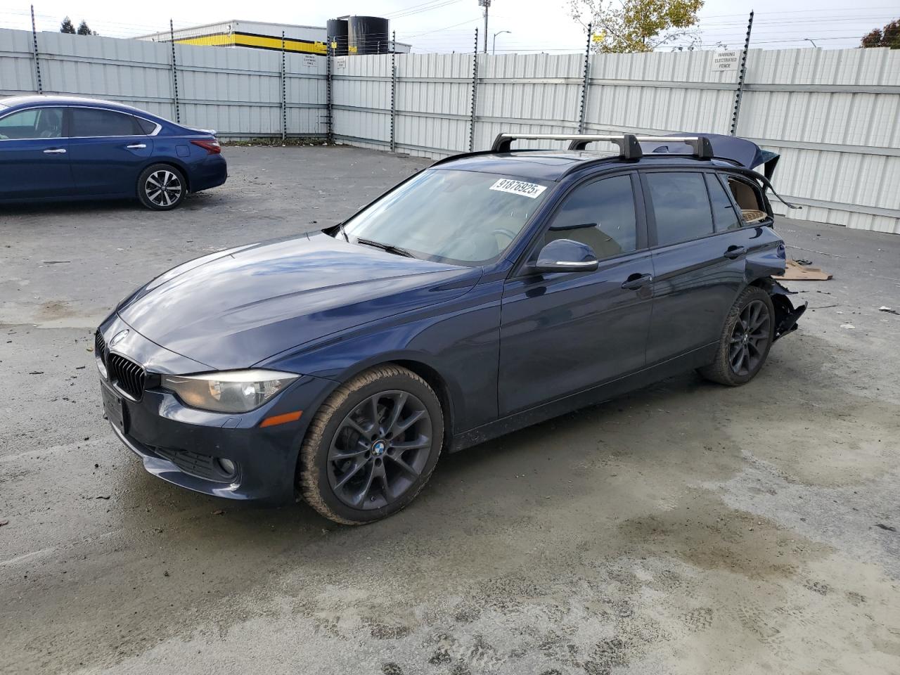 2014 Bmw Motorrad 328 D Xdrive Blue vin: WBA3K5C51EK300330