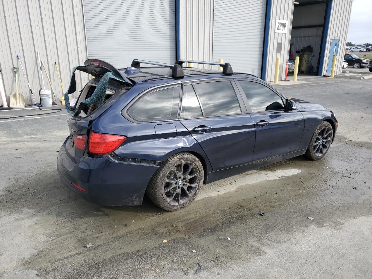 2014 Bmw Motorrad 328 D Xdrive Blue vin: WBA3K5C51EK300330