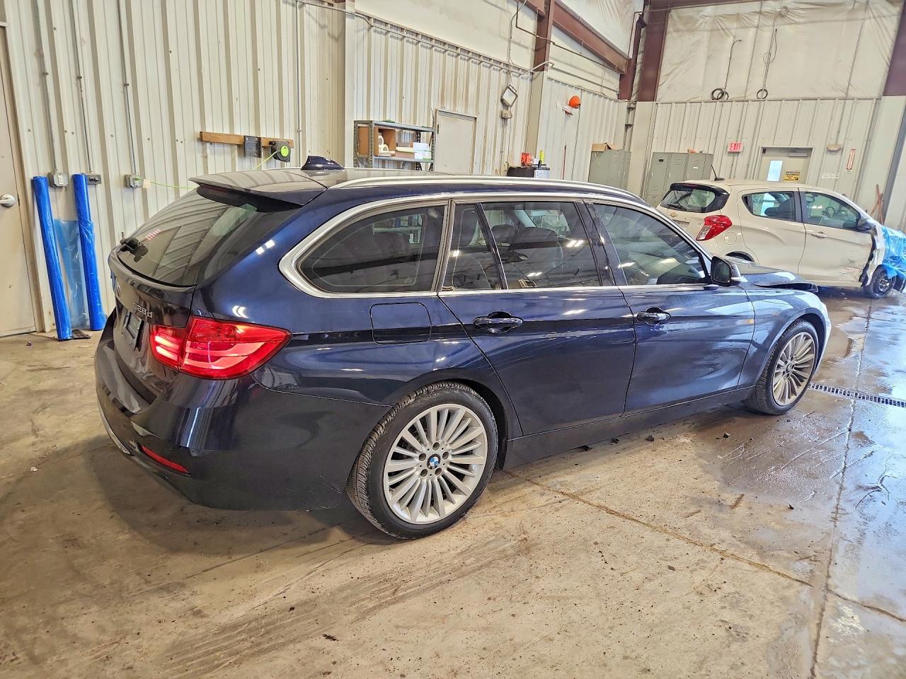 2014 Bmw 328 D Xdrive Blue vin: WBA3K5C52EKT33577