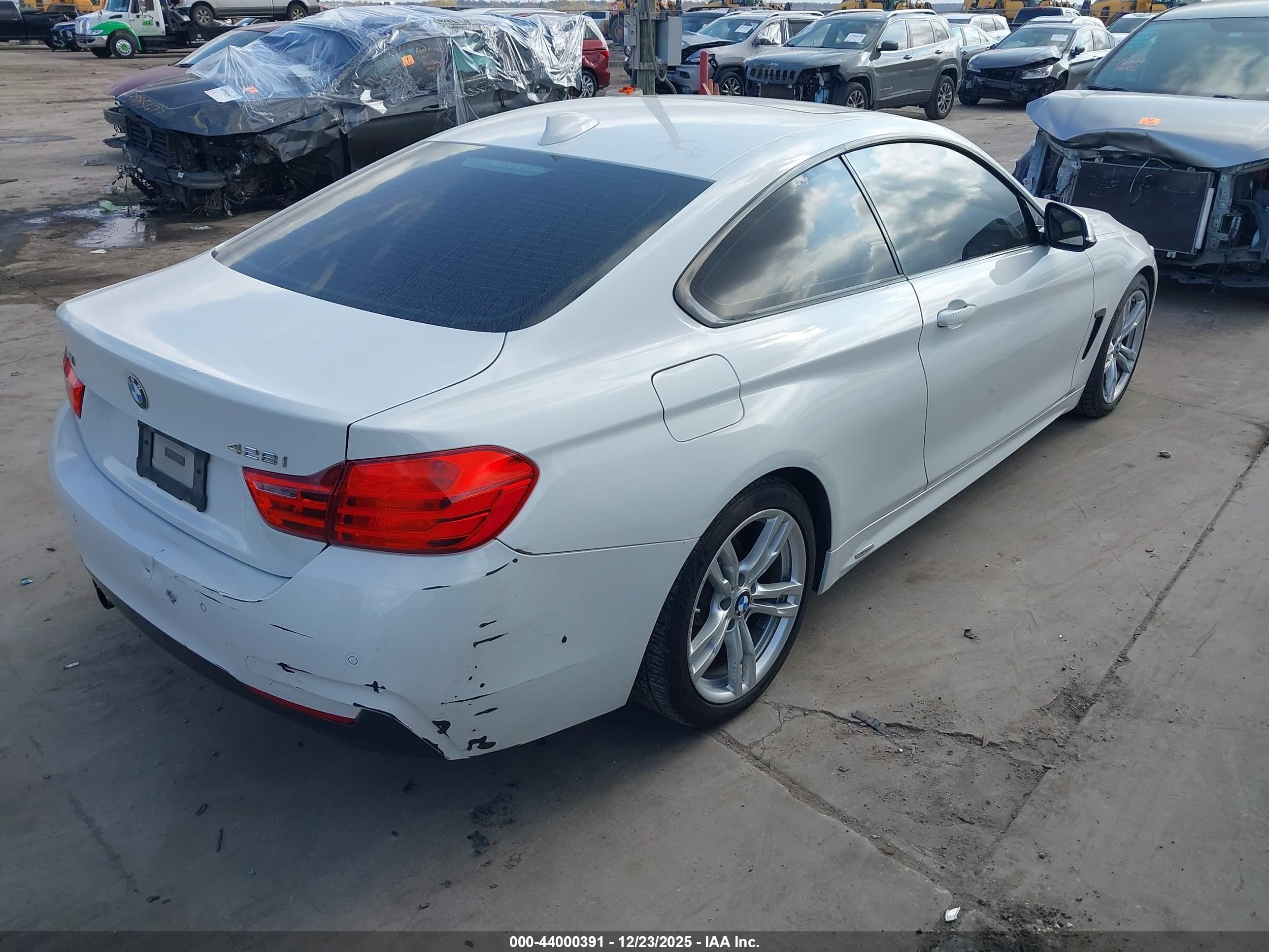 2014 Bmw 428i   White vin: WBA3N3C55EF710827