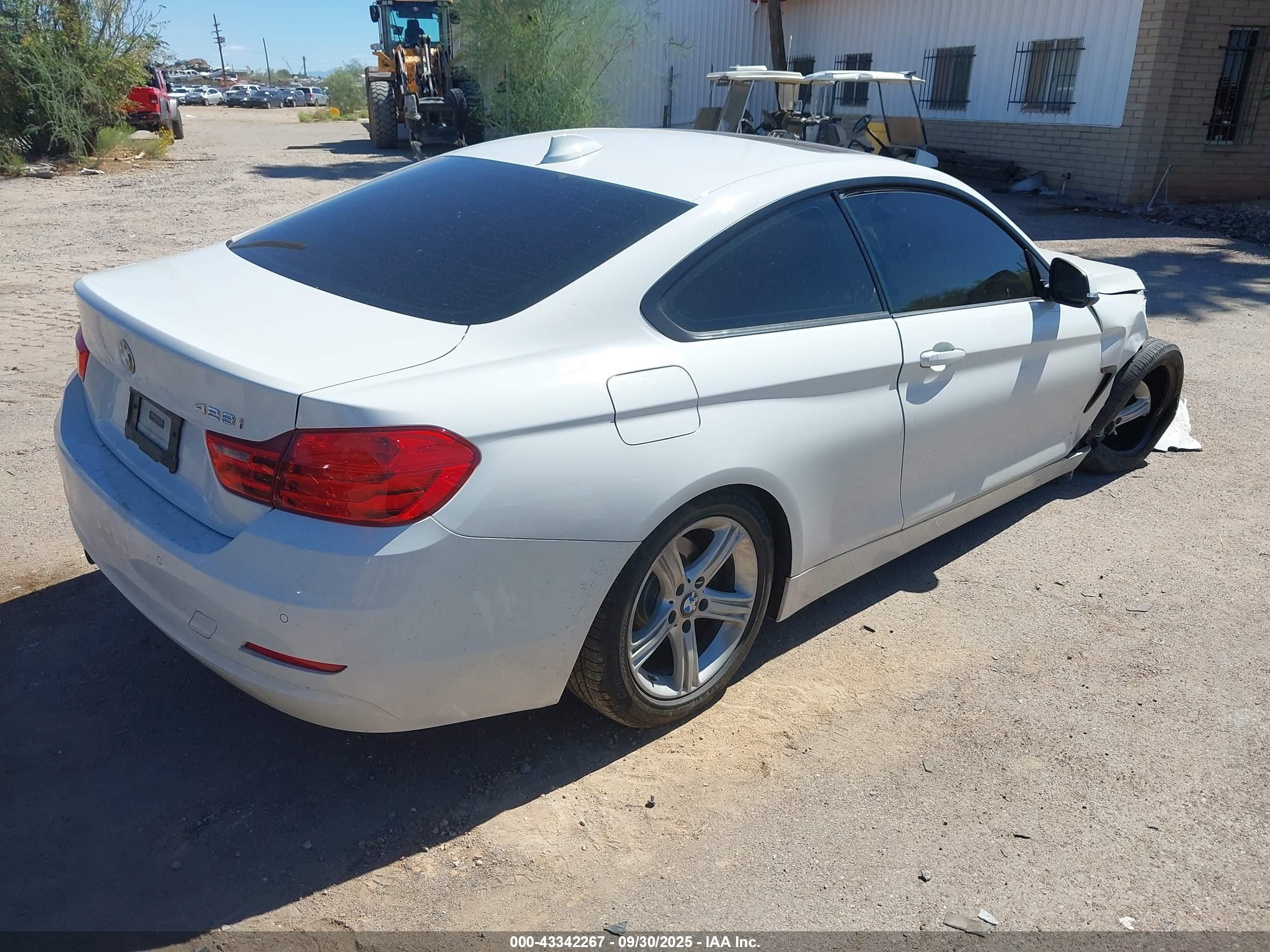 2014 Bmw 428i   White vin: WBA3N7C59EF718811
