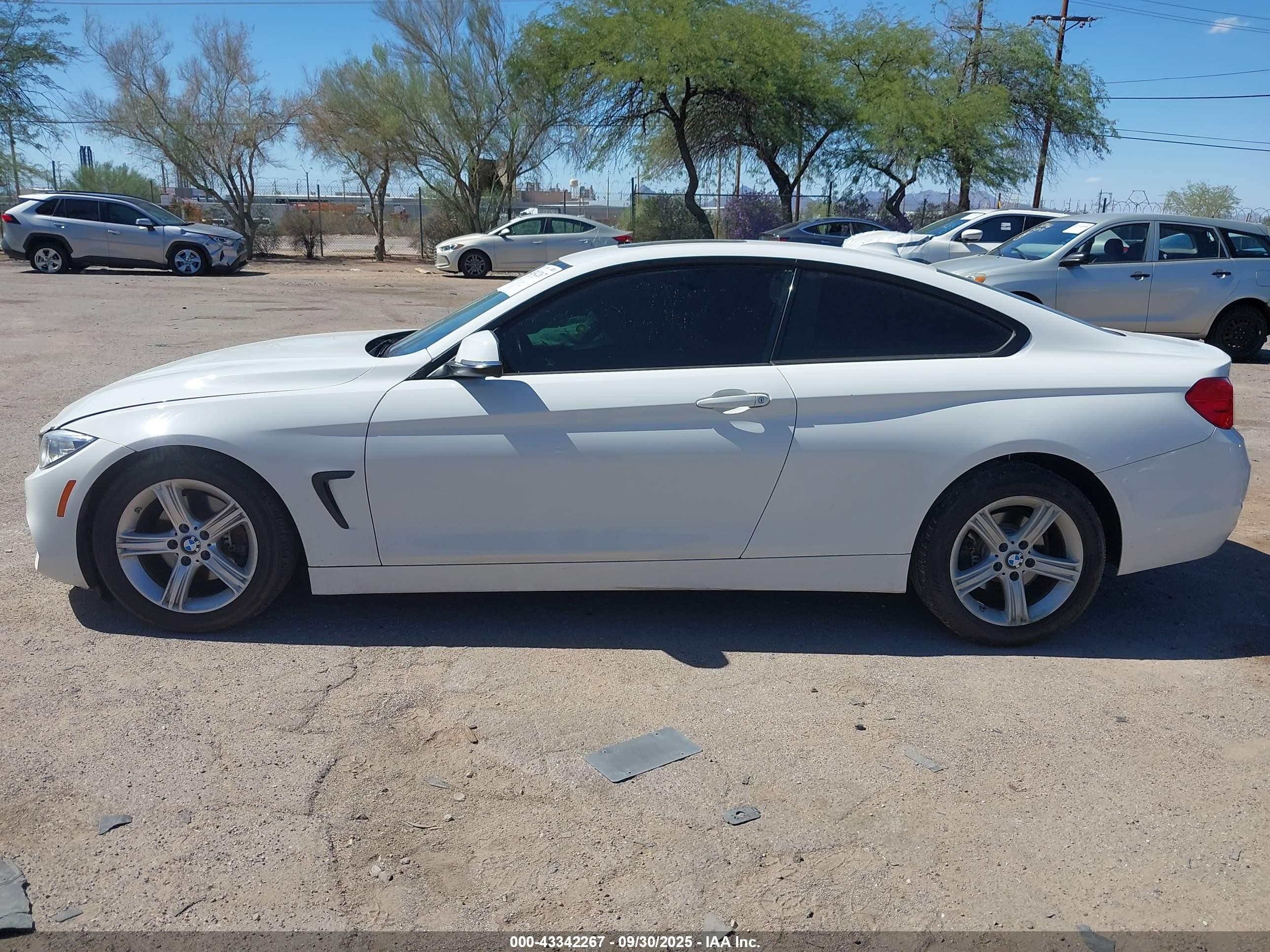 2014 Bmw 428i   White vin: WBA3N7C59EF718811