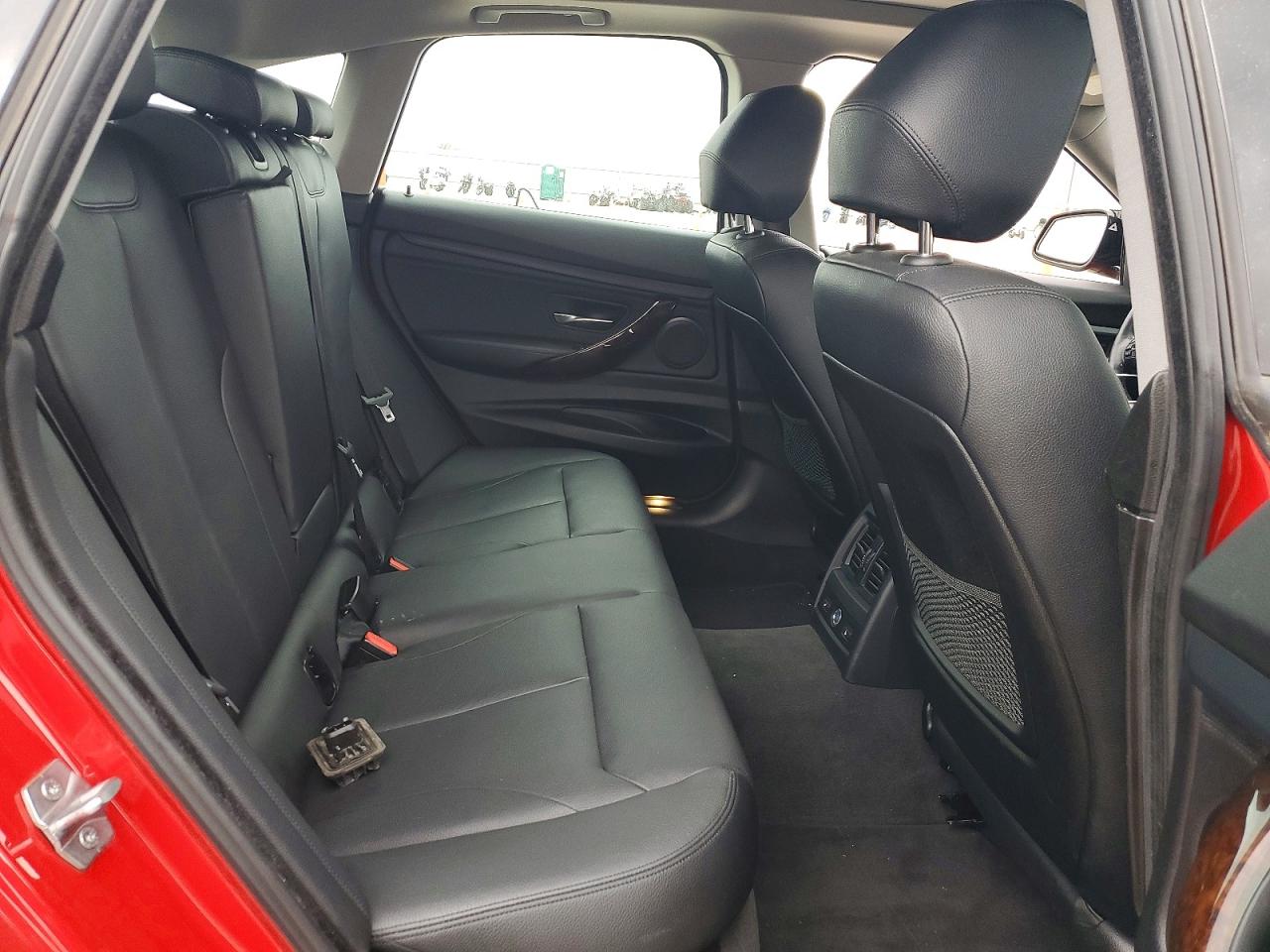 2015 Bmw 328 Xigt Red vin: WBA3X5C50FD560158