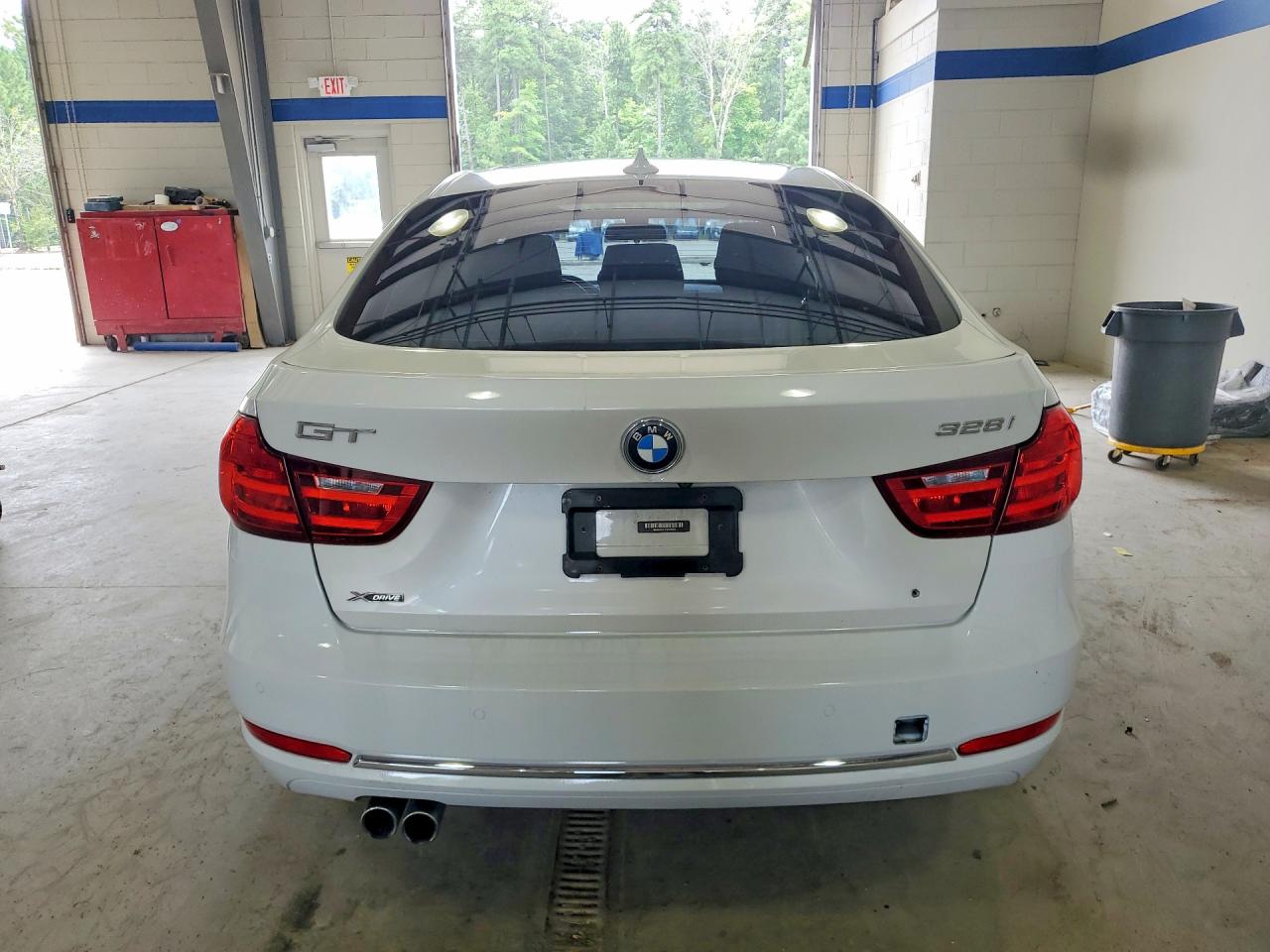 2015 Bmw 328 Xigt White vin: WBA3X5C51FD560945