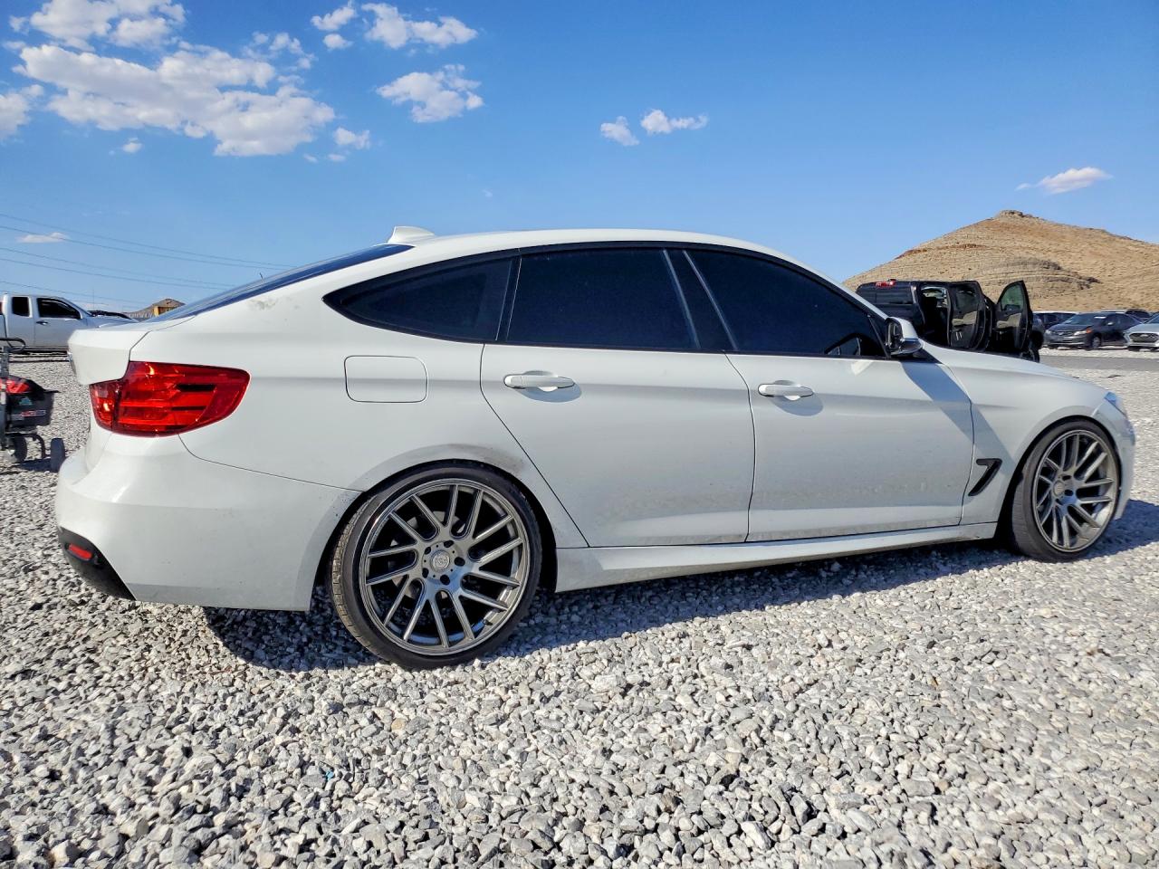 2015 Bmw 328 Xigt White vin: WBA3X5C51FD561058