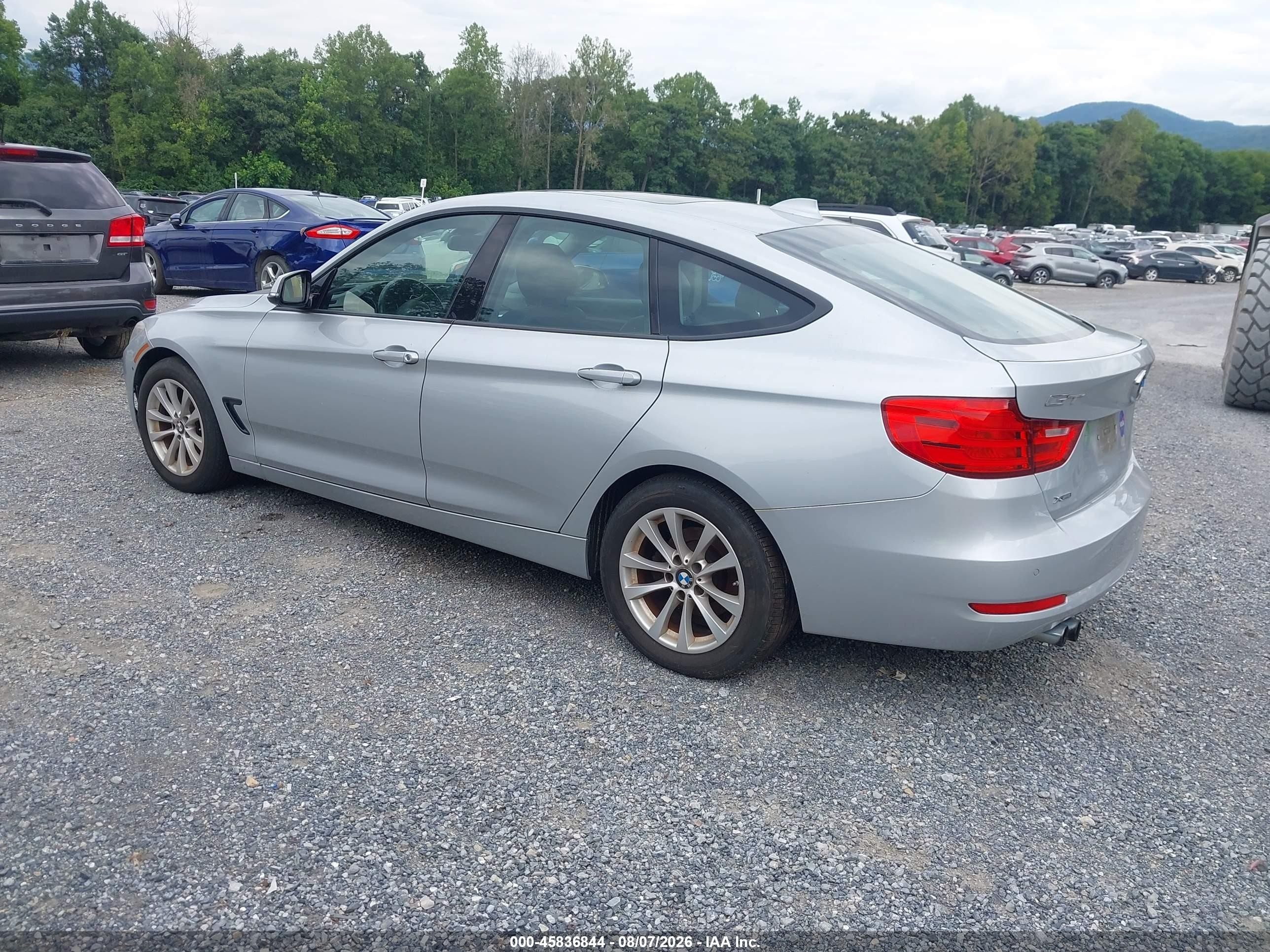 2015 Bmw 328i Gran Turismo Xdrive Серебряный vin: WBA3X5C53FD560851