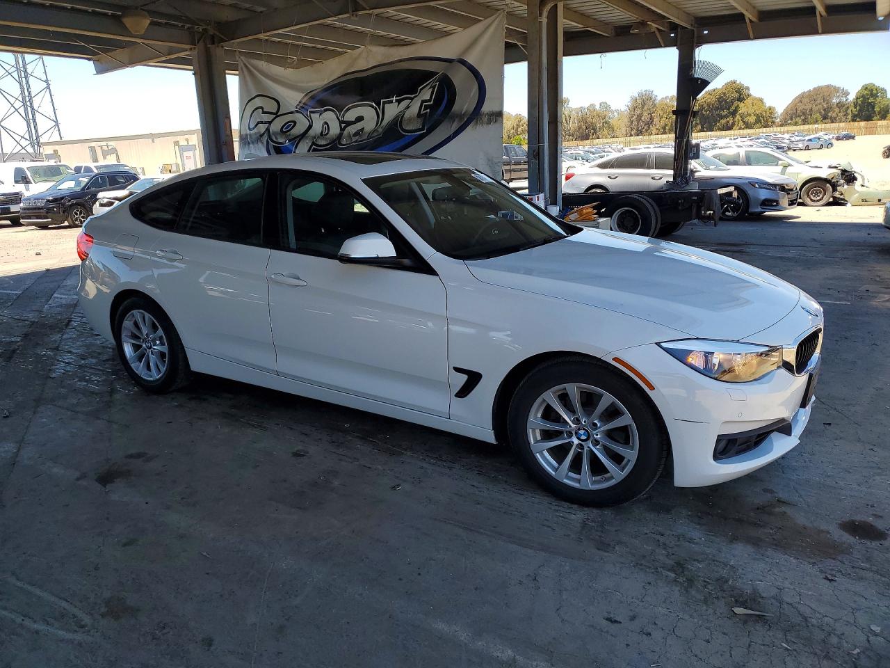 2015 Bmw 328 Xigt White vin: WBA3X5C55FD562231