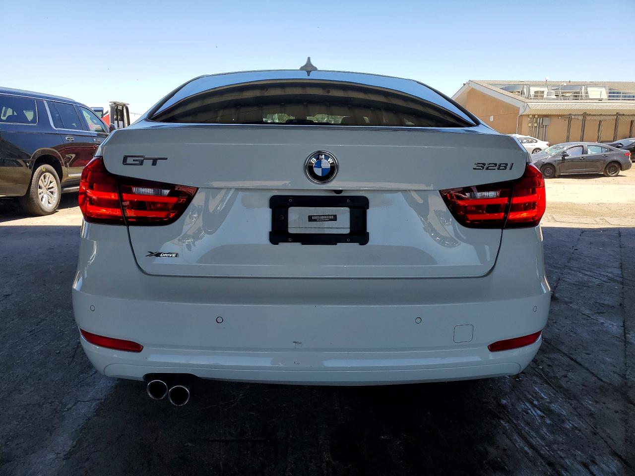 2015 Bmw 328 Xigt White vin: WBA3X5C55FD562231