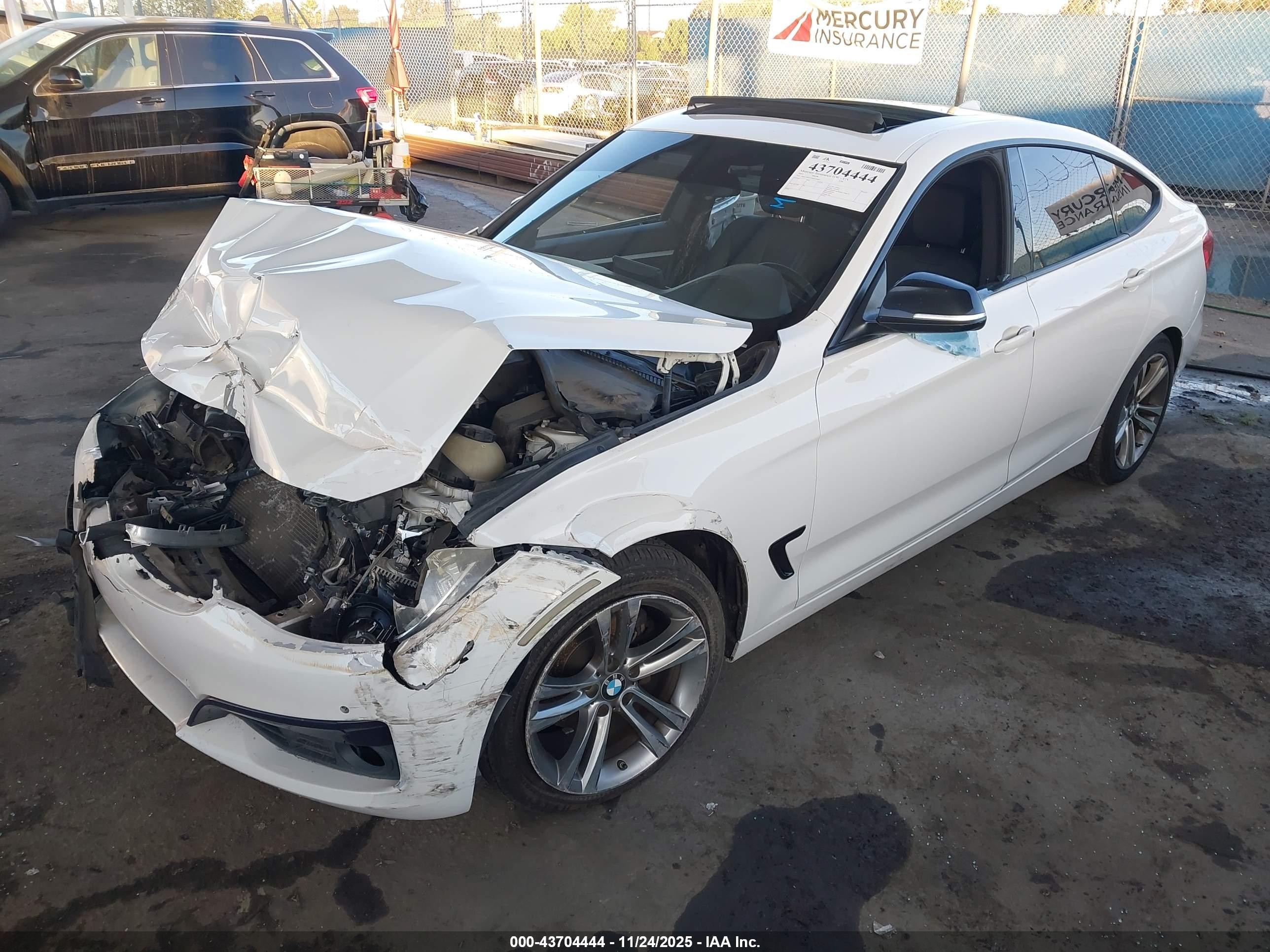 2015 Bmw 328i Gran Turismo Xdrive White vin: WBA3X5C57FD559962