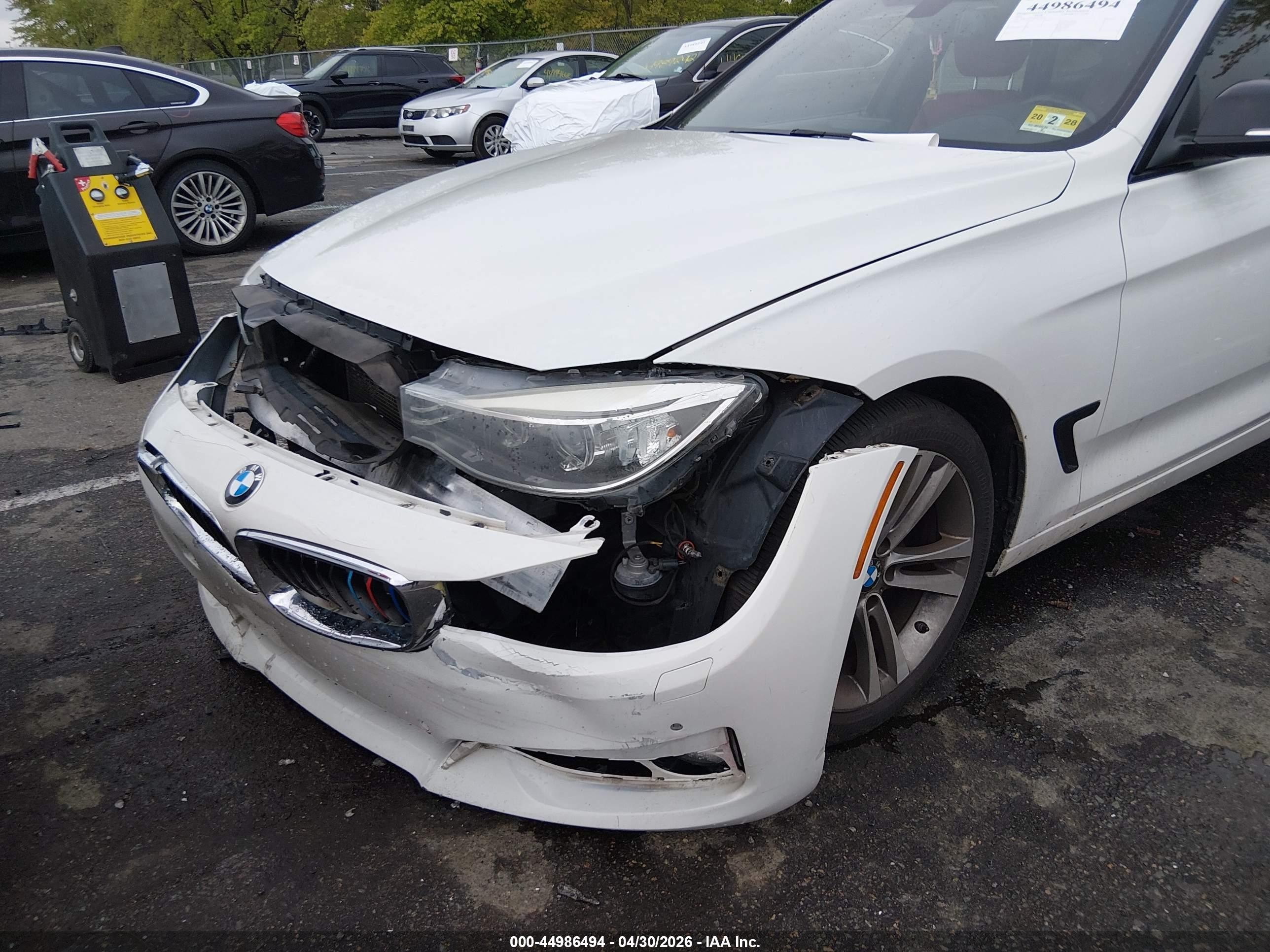 2014 Bmw 328i Gran Turismo Xdrive White vin: WBA3X5C58ED556745