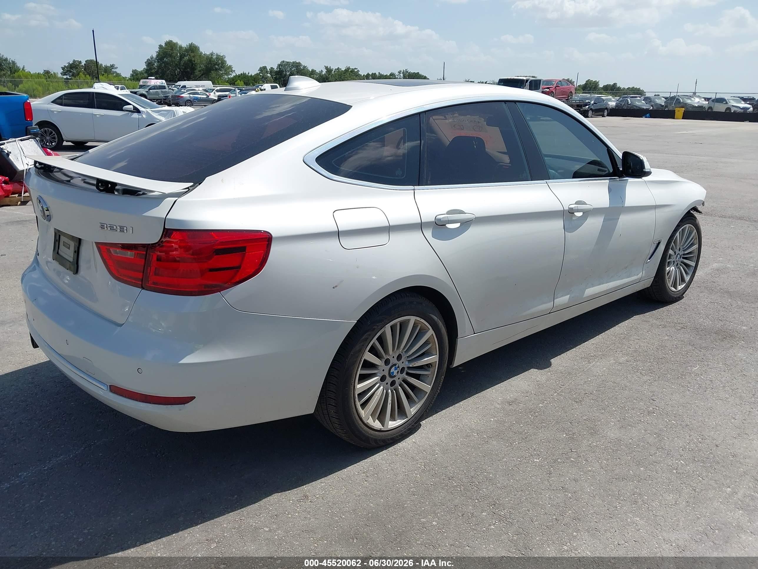 2015 Bmw 328i Gran Turismo Xdrive Белый vin: WBA3X5C5XFD562581