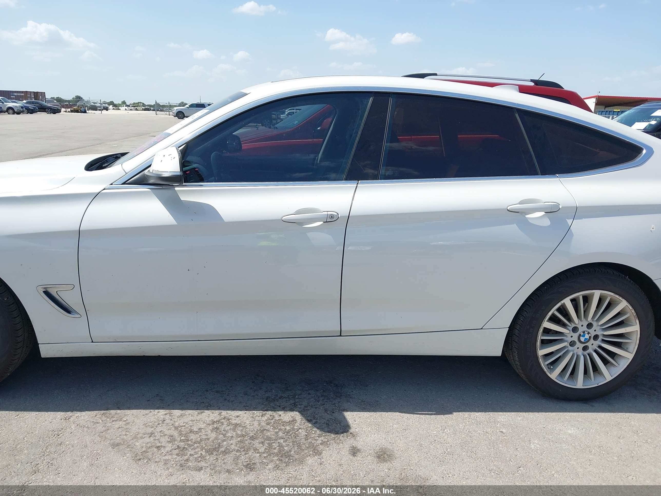 2015 Bmw 328i Gran Turismo Xdrive Белый vin: WBA3X5C5XFD562581