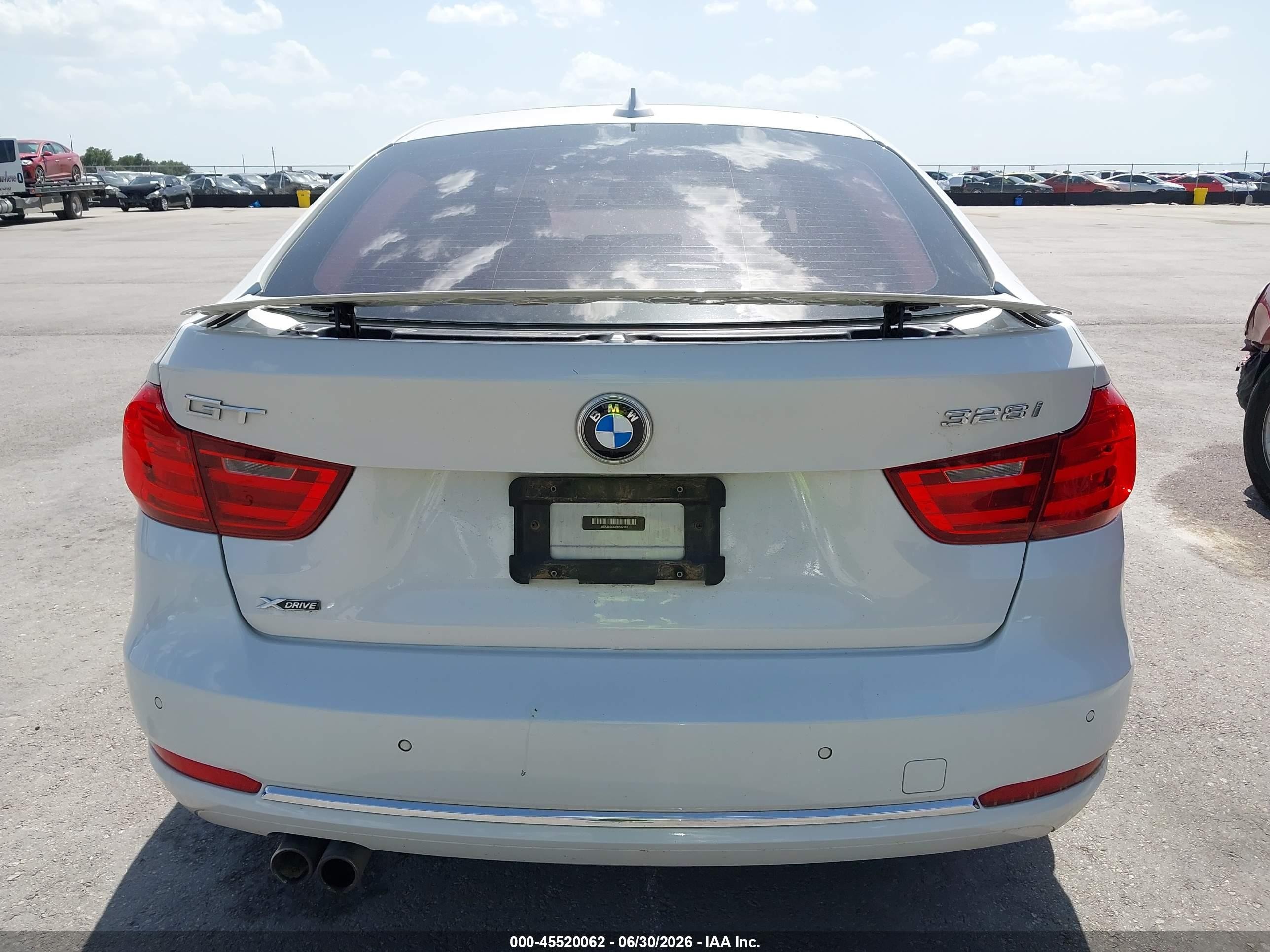 2015 Bmw 328i Gran Turismo Xdrive Белый vin: WBA3X5C5XFD562581