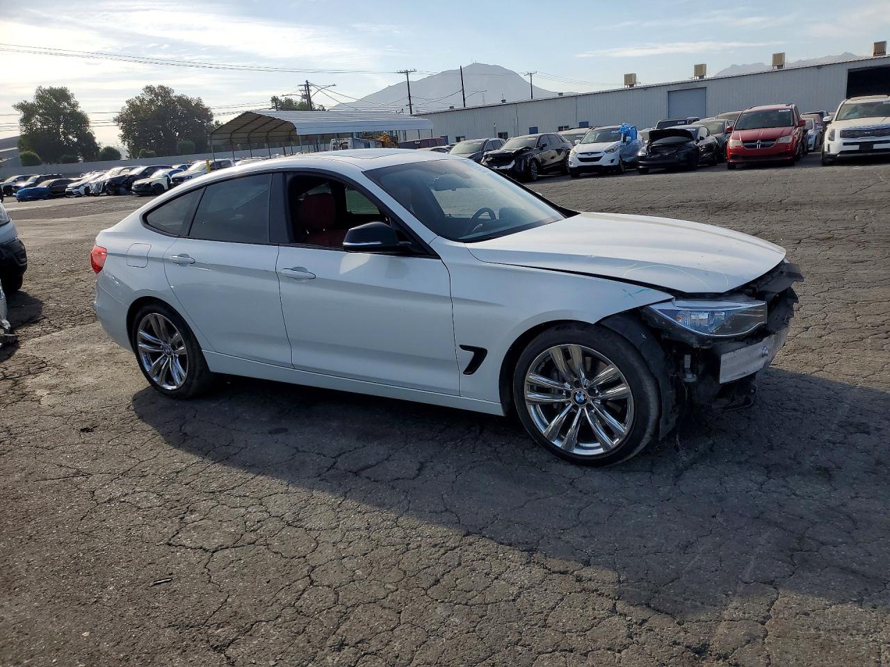 2014 Bmw 335 Xigt White vin: WBA3X9C55ED152874