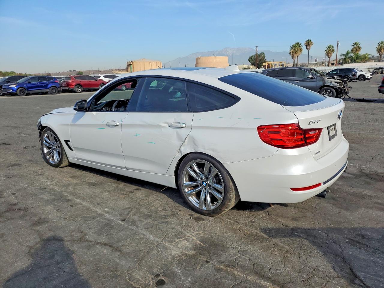 2014 Bmw 335 Xigt White vin: WBA3X9C55ED152874