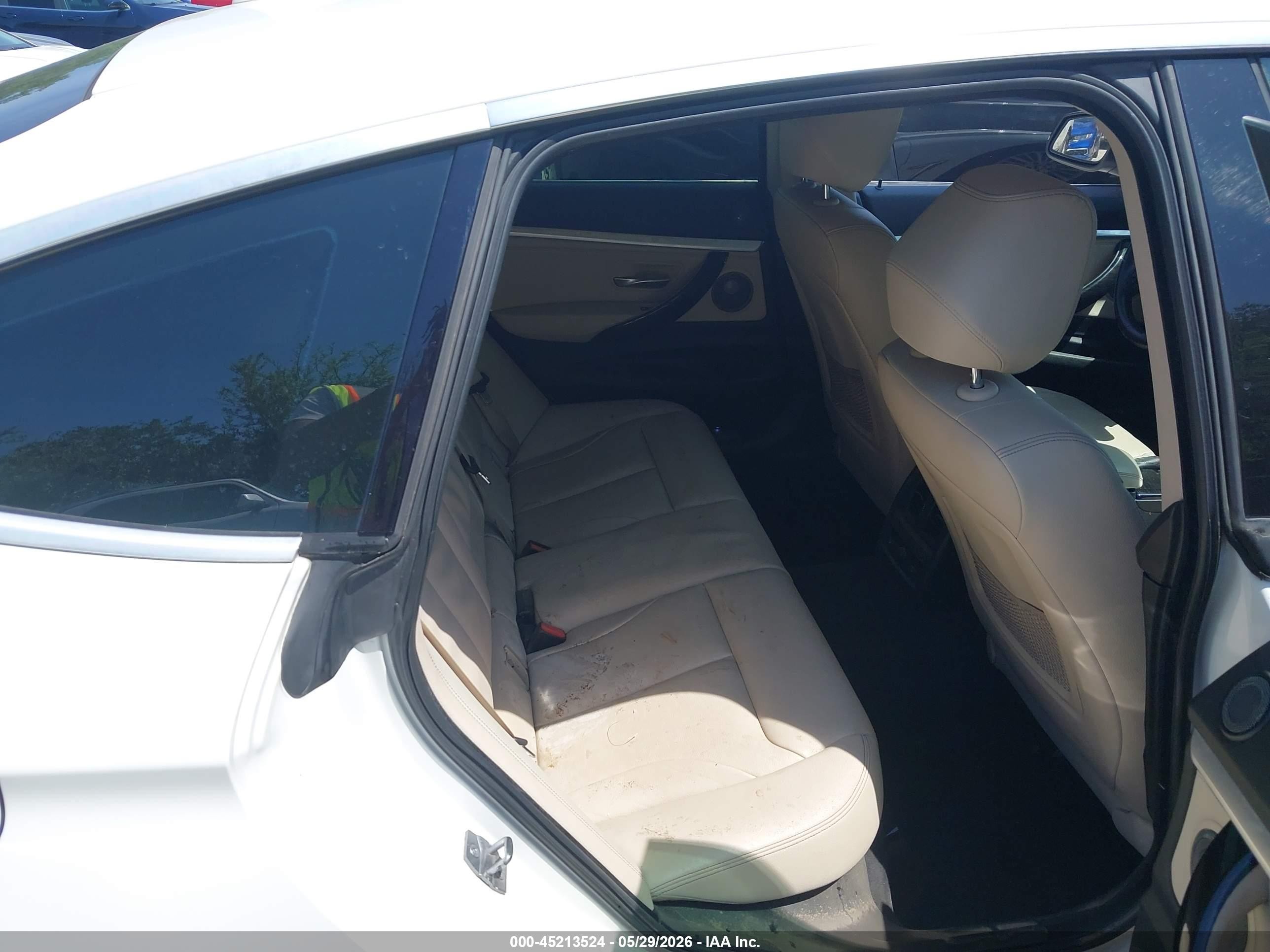 2015 Bmw 335i Gran Turismo Xdrive White vin: WBA3X9C58FD868427