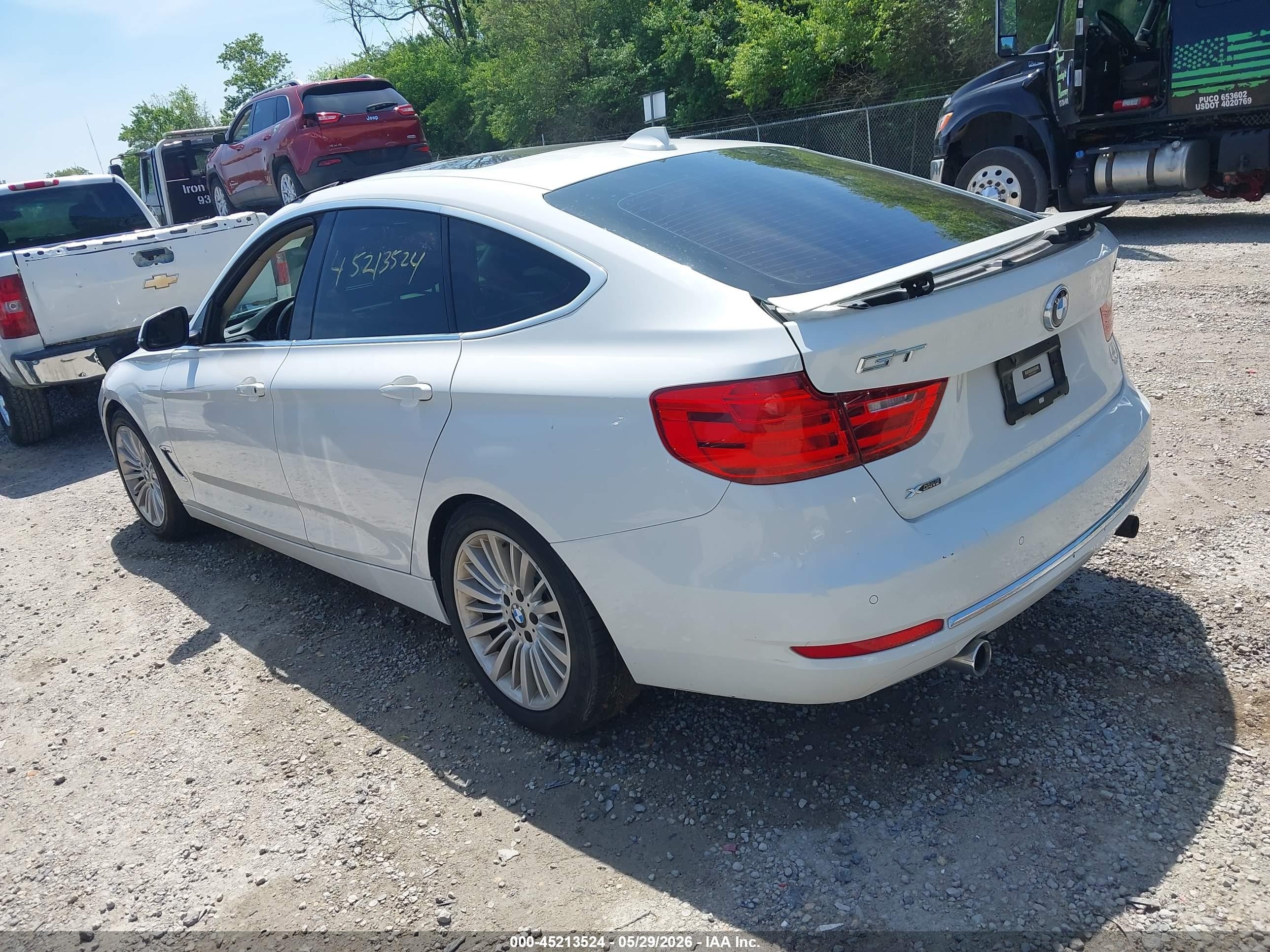 2015 Bmw 335i Gran Turismo Xdrive White vin: WBA3X9C58FD868427