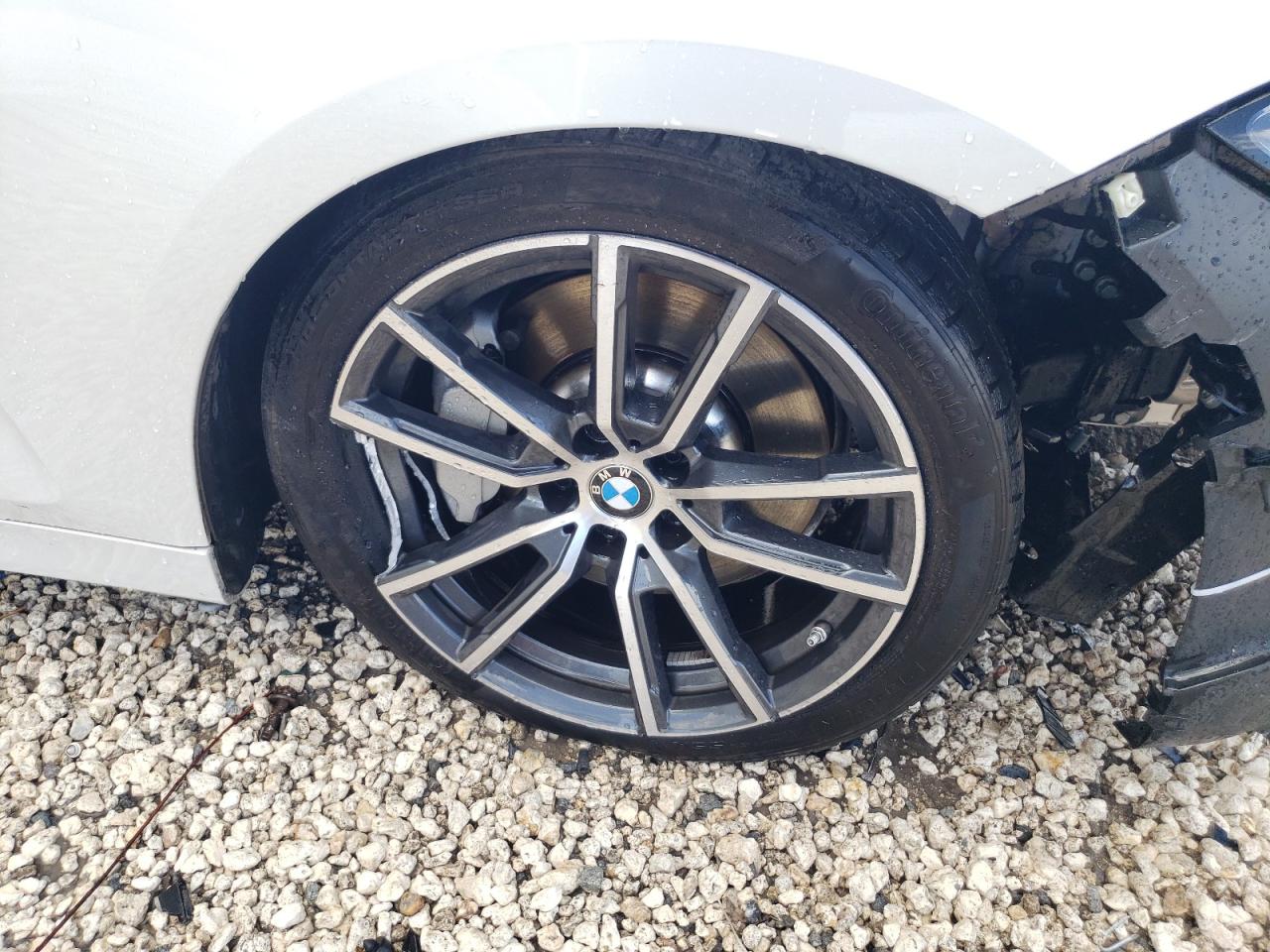 2025 Bmw 430i White vin: WBA43DA08SCT01175 Damage: Right Front Wheel, Broken, Replacement Required