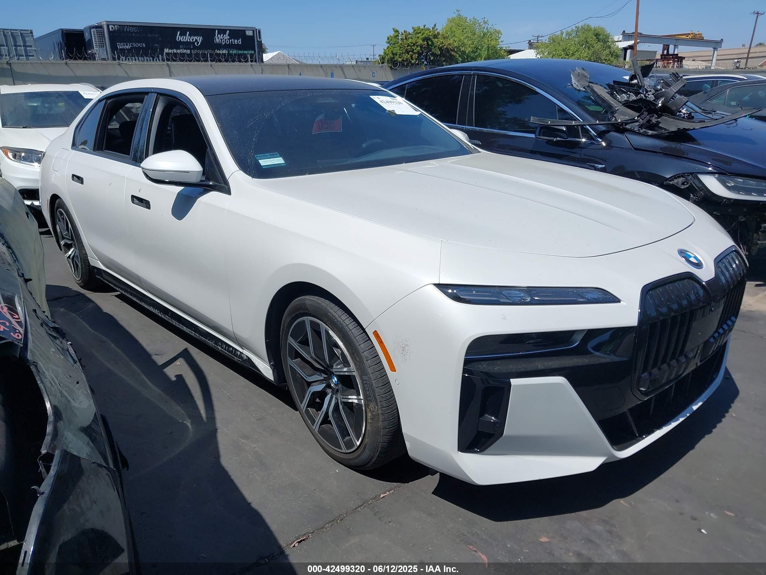 2024 Bmw 750e Xdrive White vin: WBA43EH07RCP32323