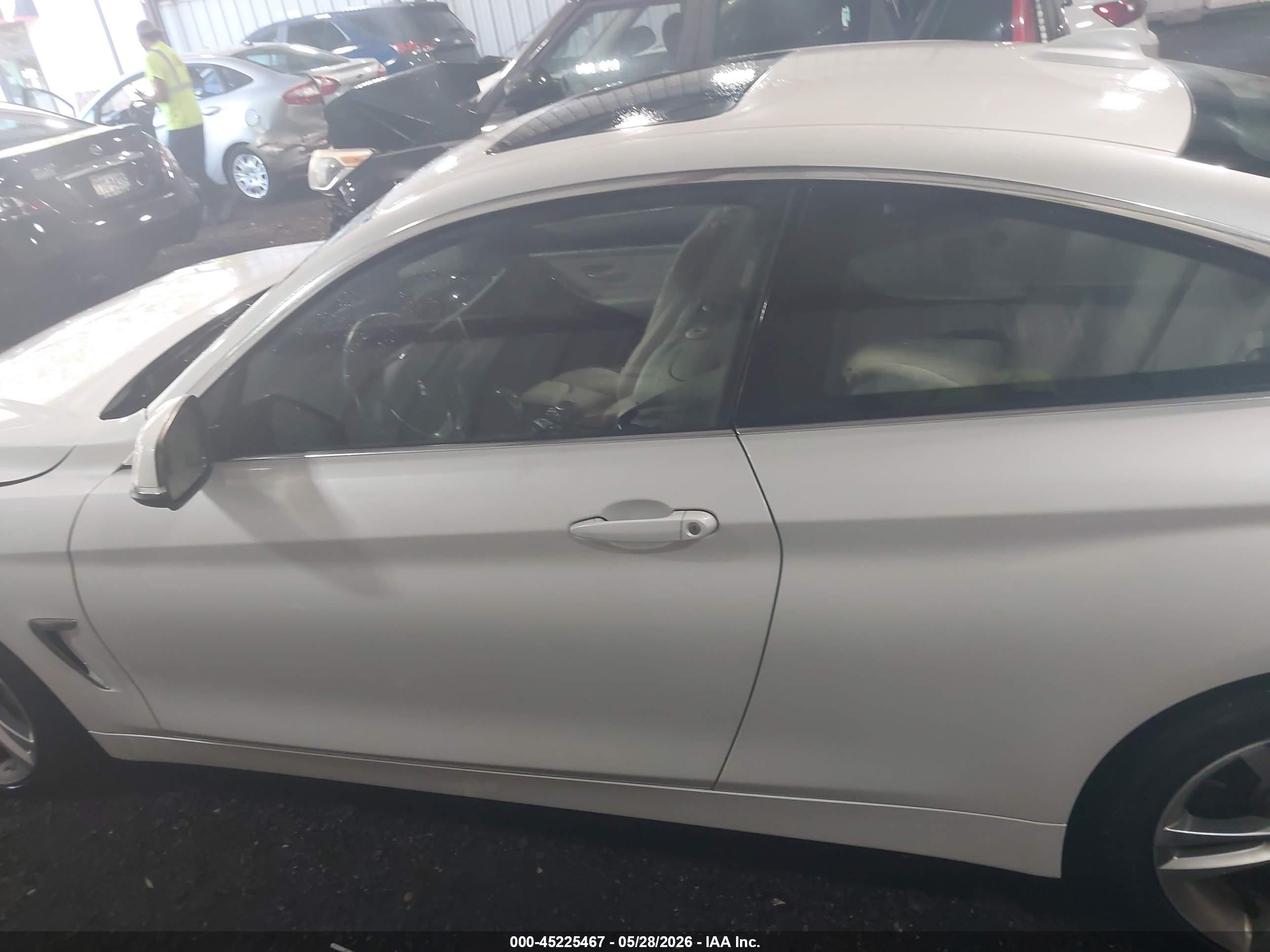 2017 Bmw 440i Xdrive White vin: WBA4P3C33HK528665