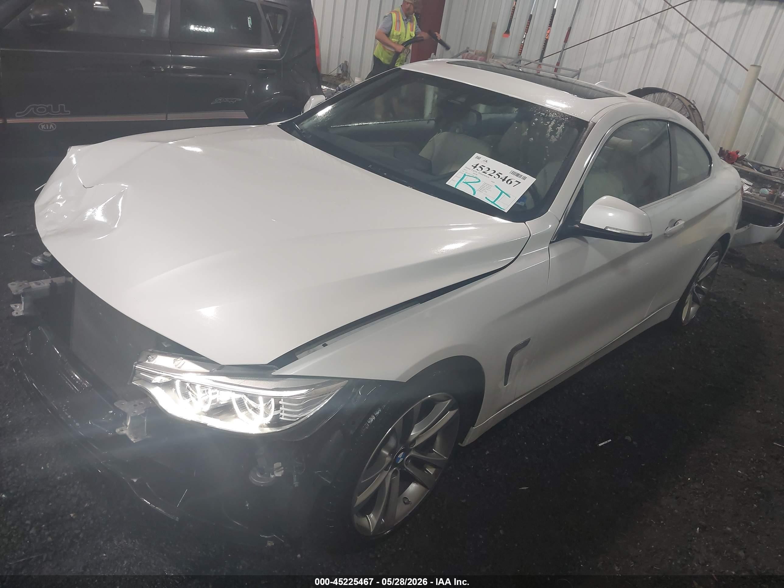 2017 Bmw 440i Xdrive White vin: WBA4P3C33HK528665
