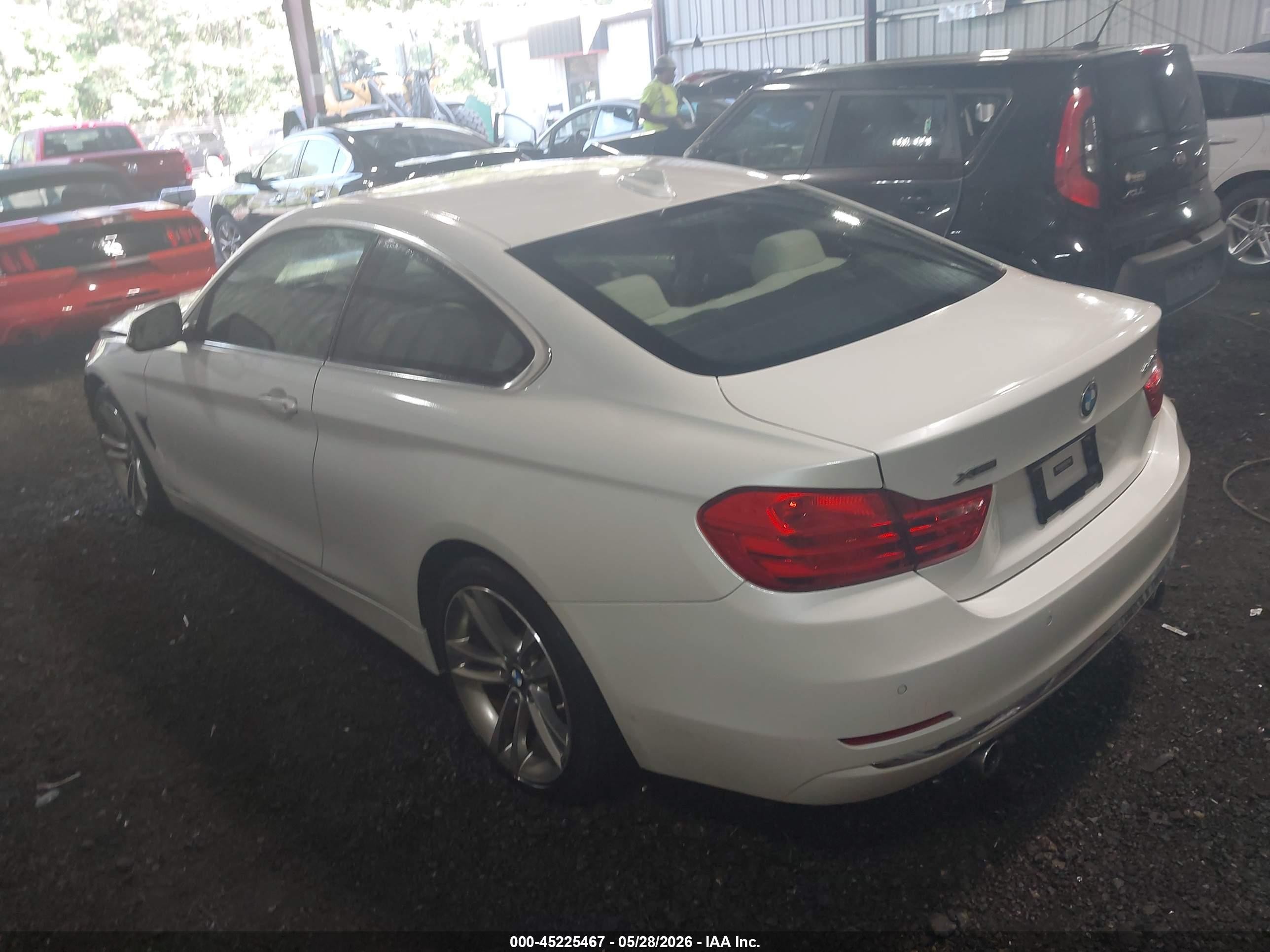 2017 Bmw 440i Xdrive White vin: WBA4P3C33HK528665