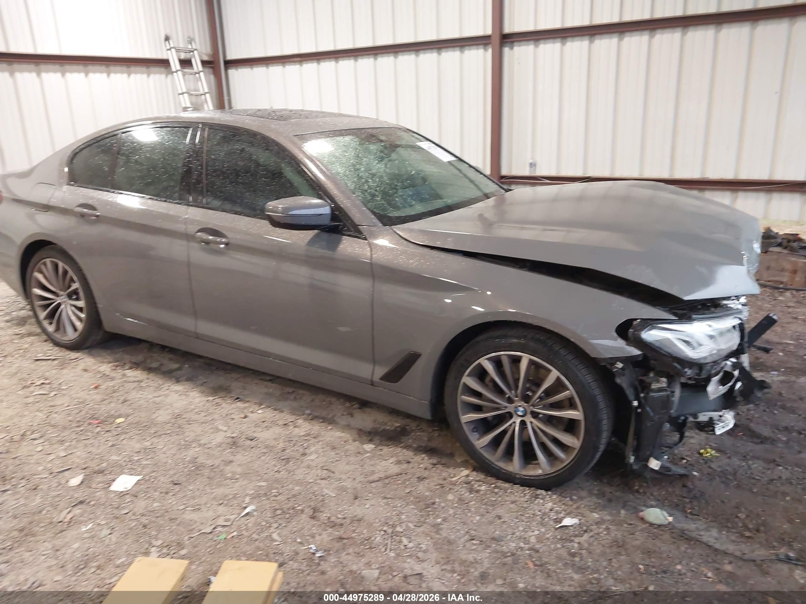 WBA53BH05MCF35049