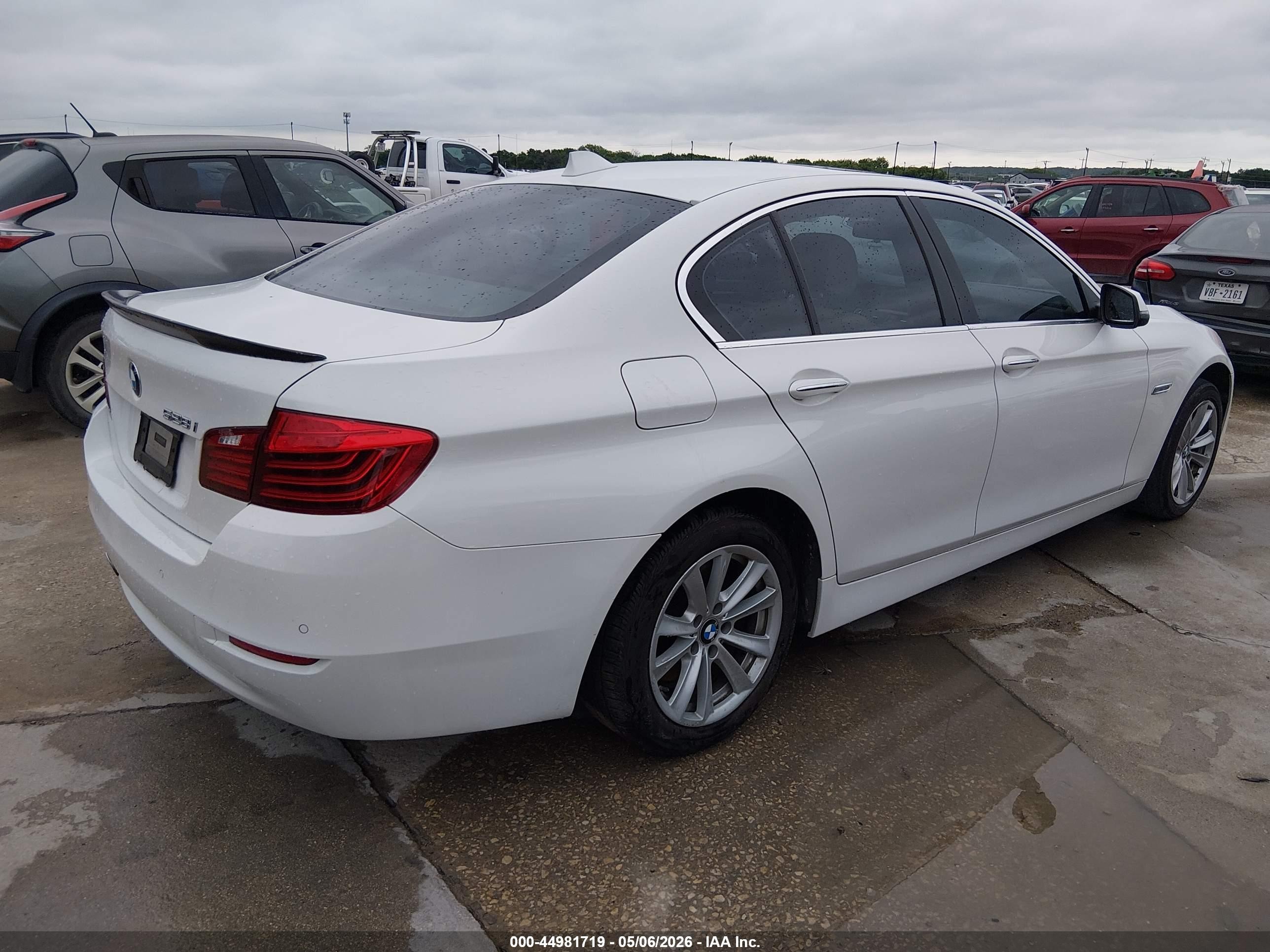 2014 Bmw 528i   Белый vin: WBA5A5C50ED501426
