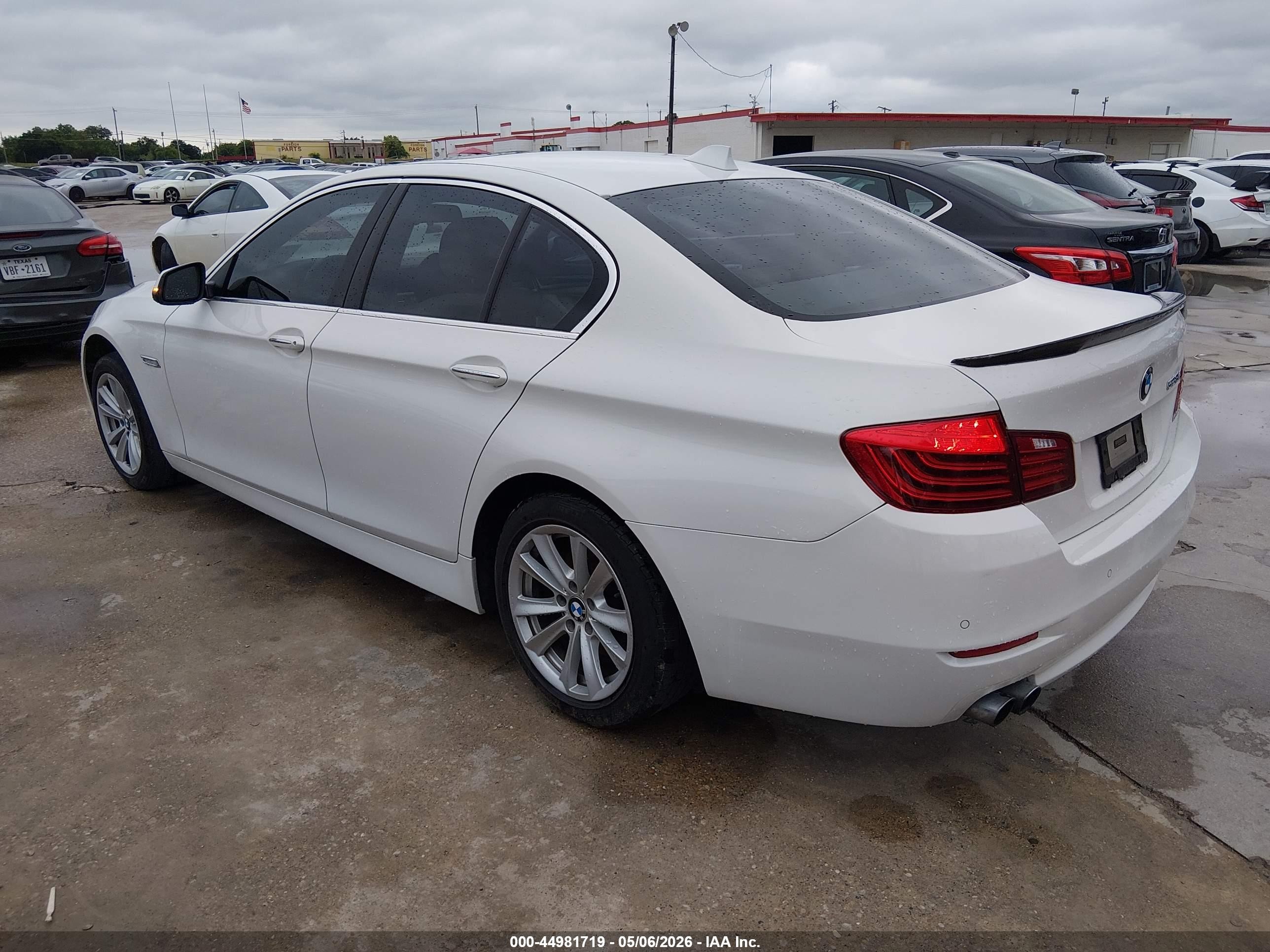 2014 Bmw 528i   Белый vin: WBA5A5C50ED501426