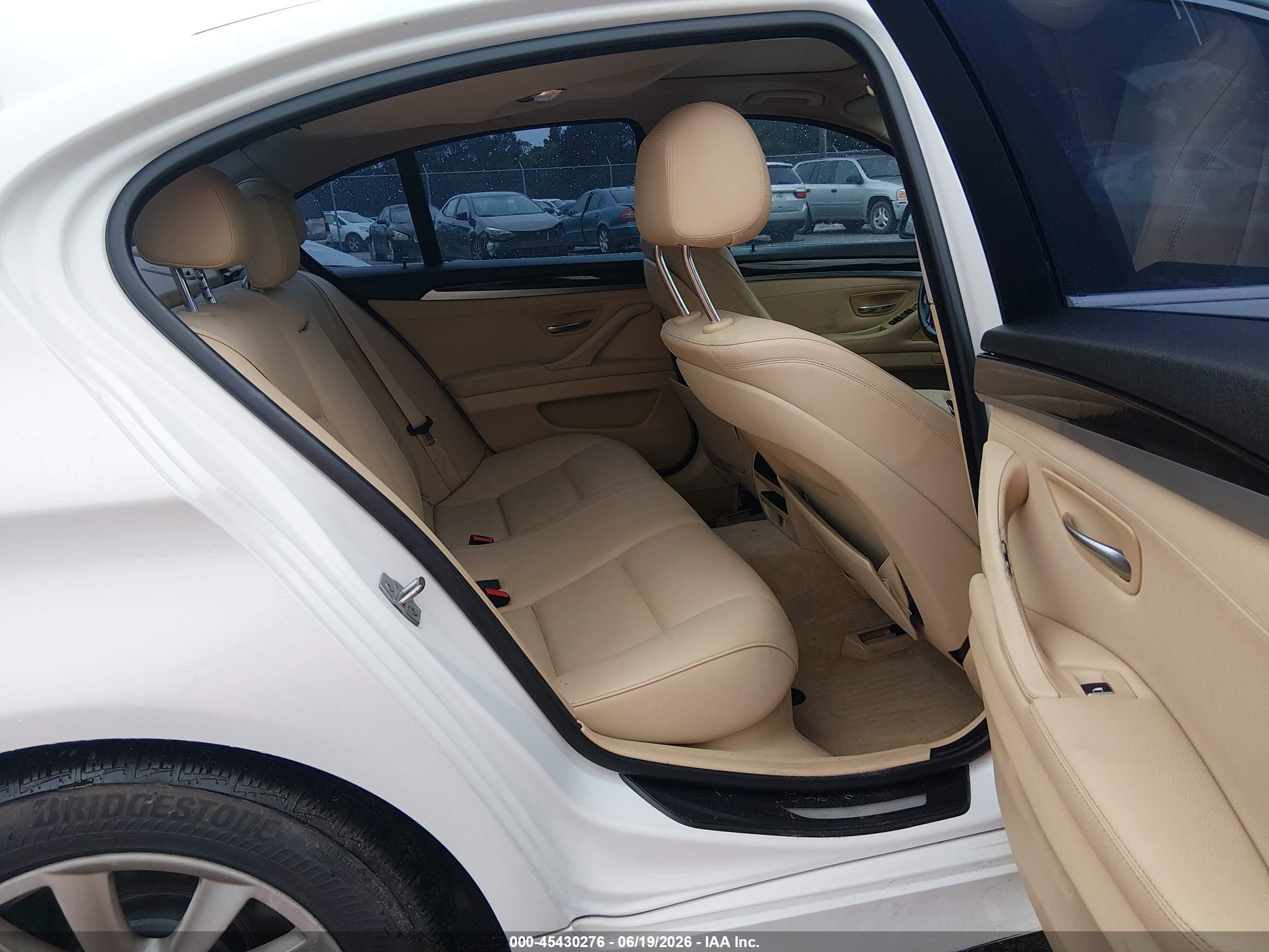 2015 Bmw 528i   Белый vin: WBA5A5C50FD513920