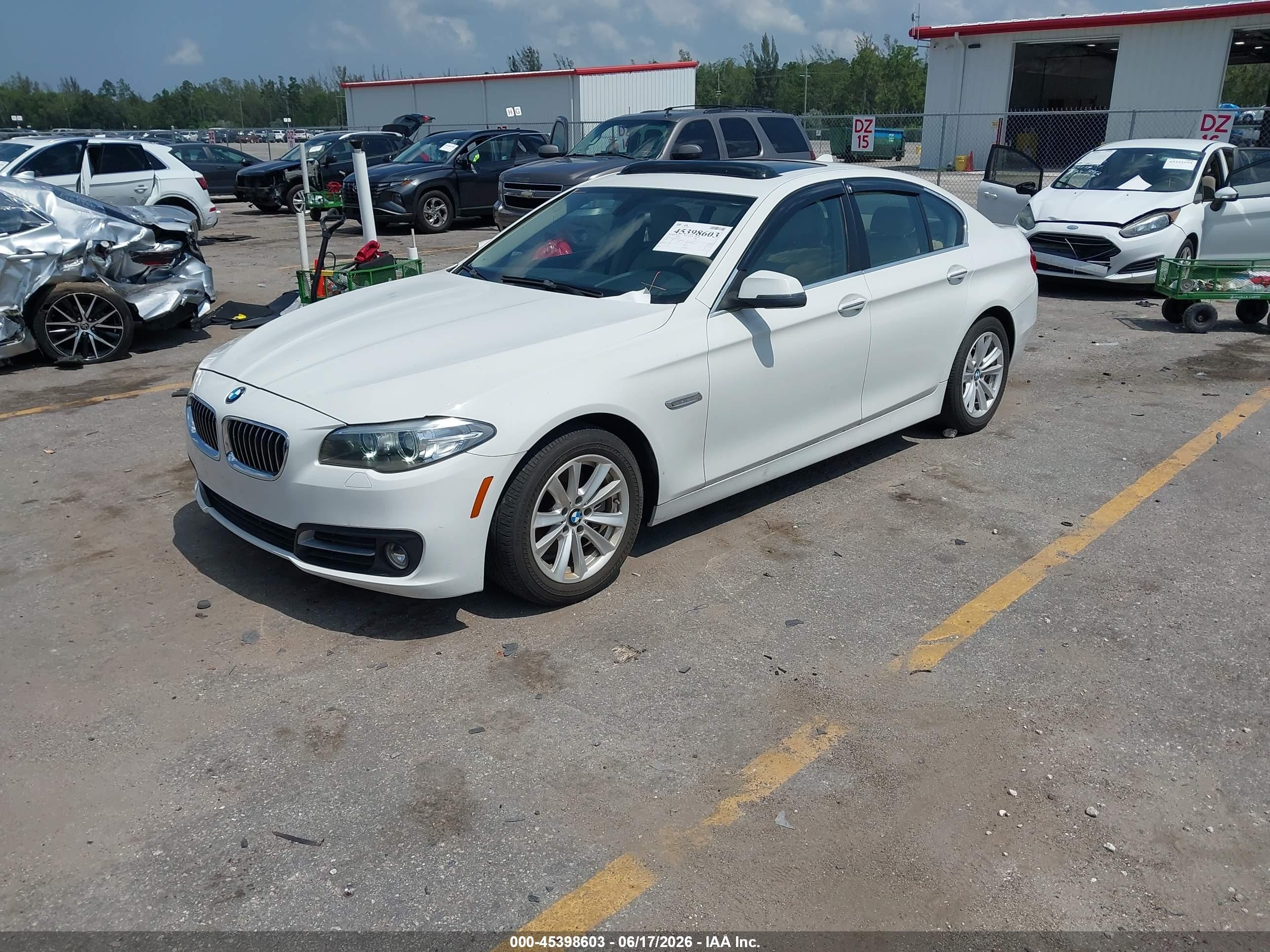 2015 Bmw 528i   White vin: WBA5A5C50FD518129